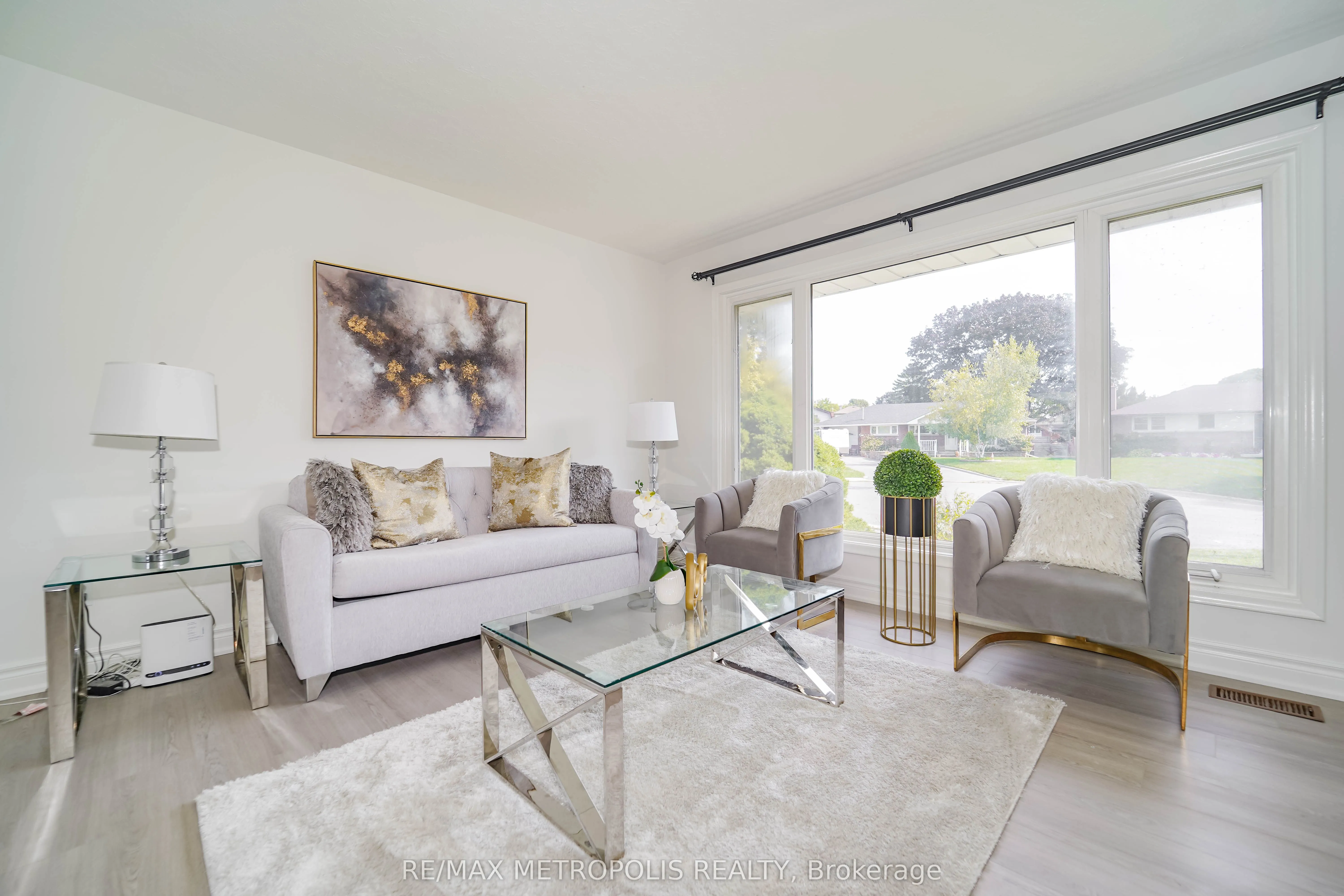 592 Carlyle Court