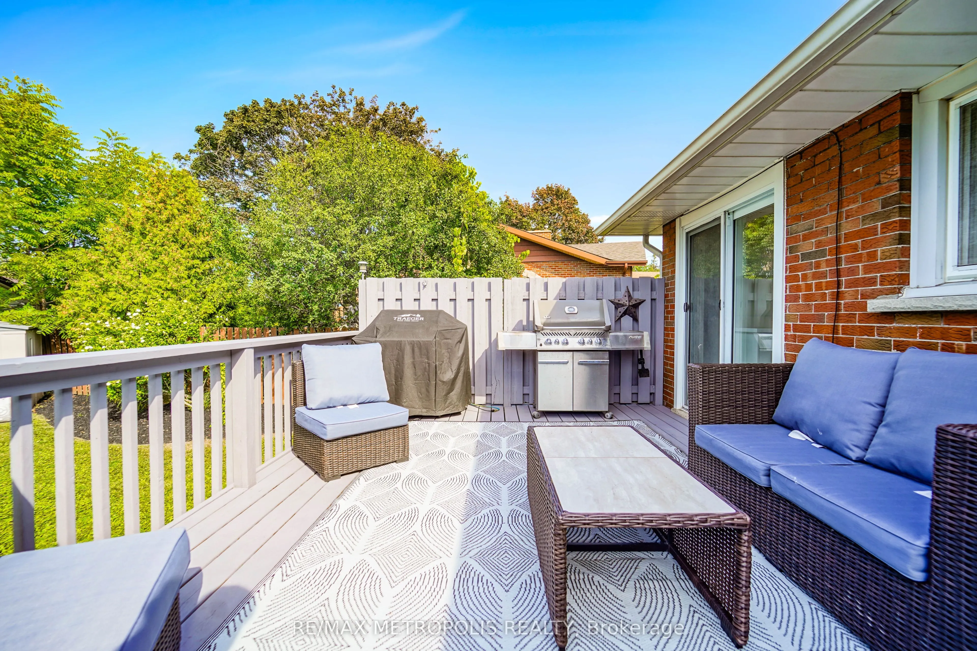 592 Carlyle Court