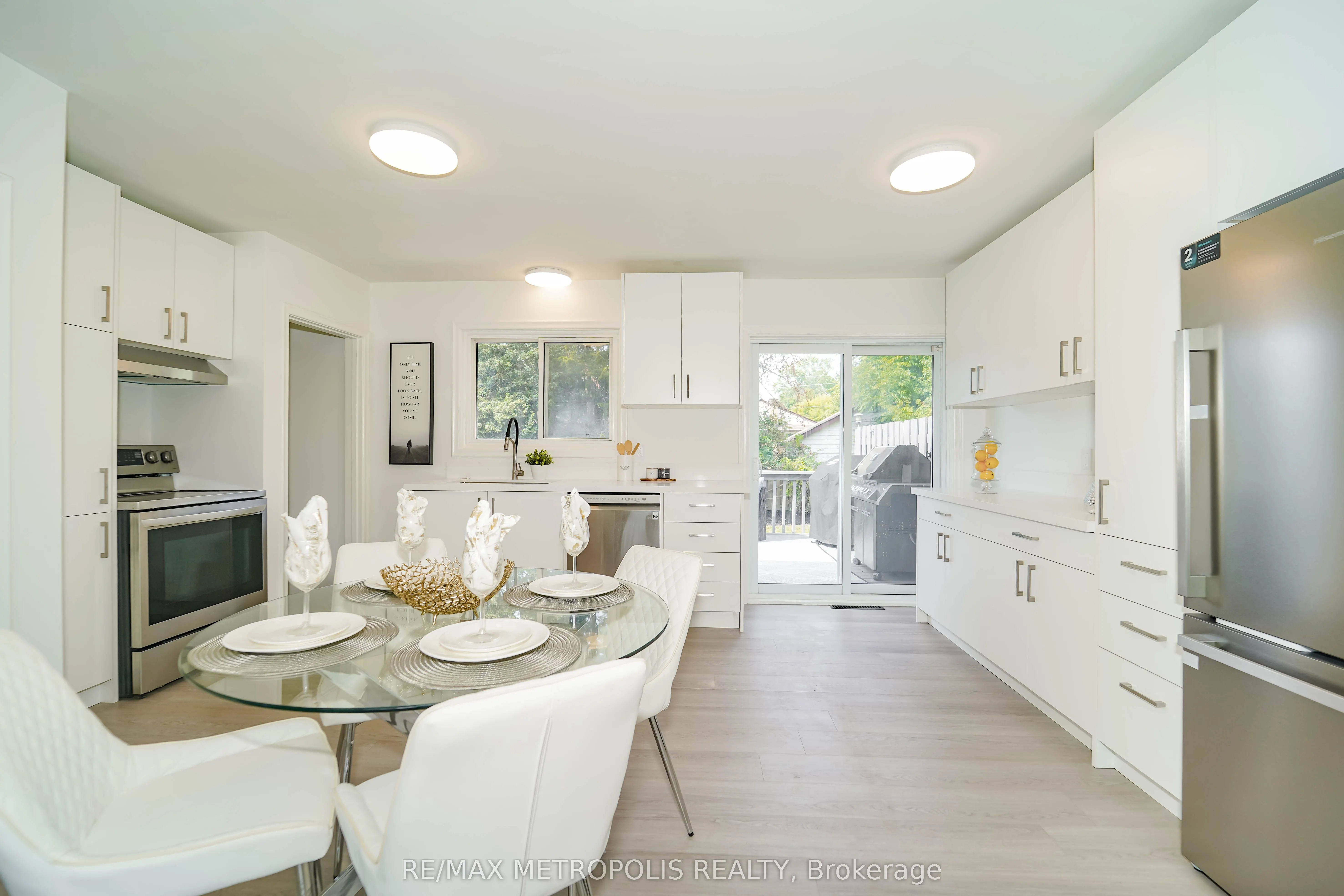 592 Carlyle Court