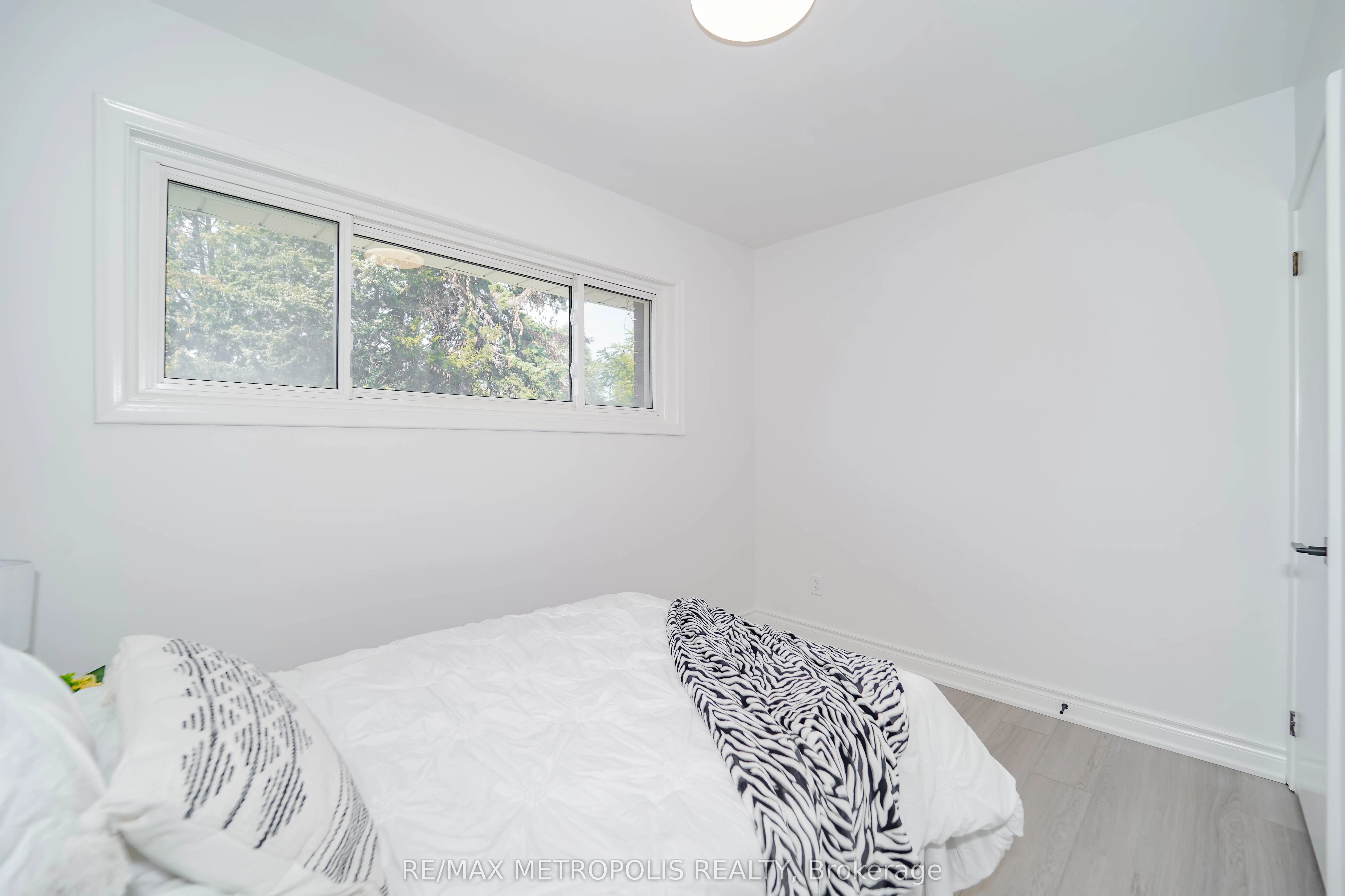 592 Carlyle Court