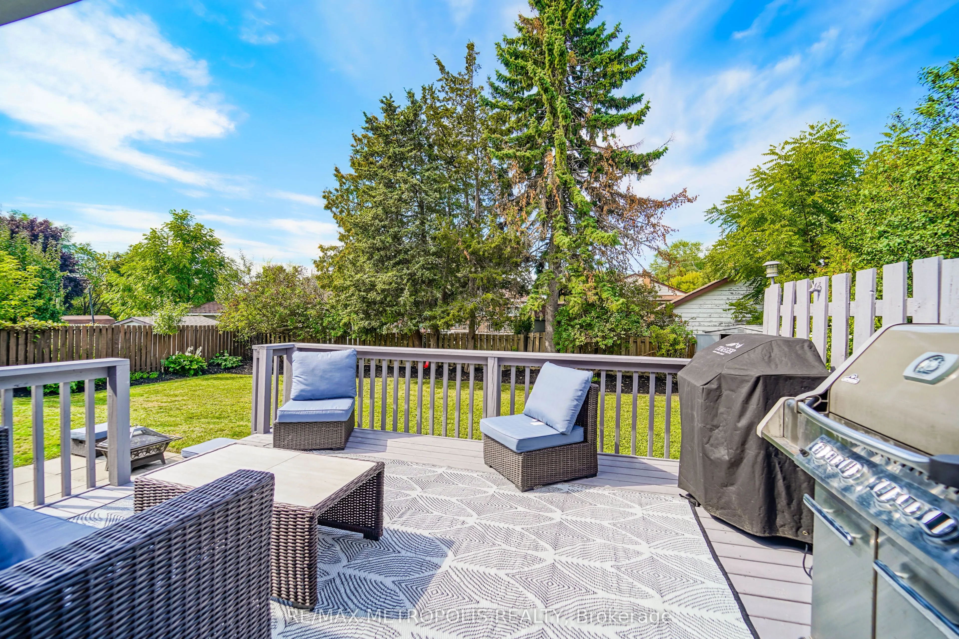 592 Carlyle Court