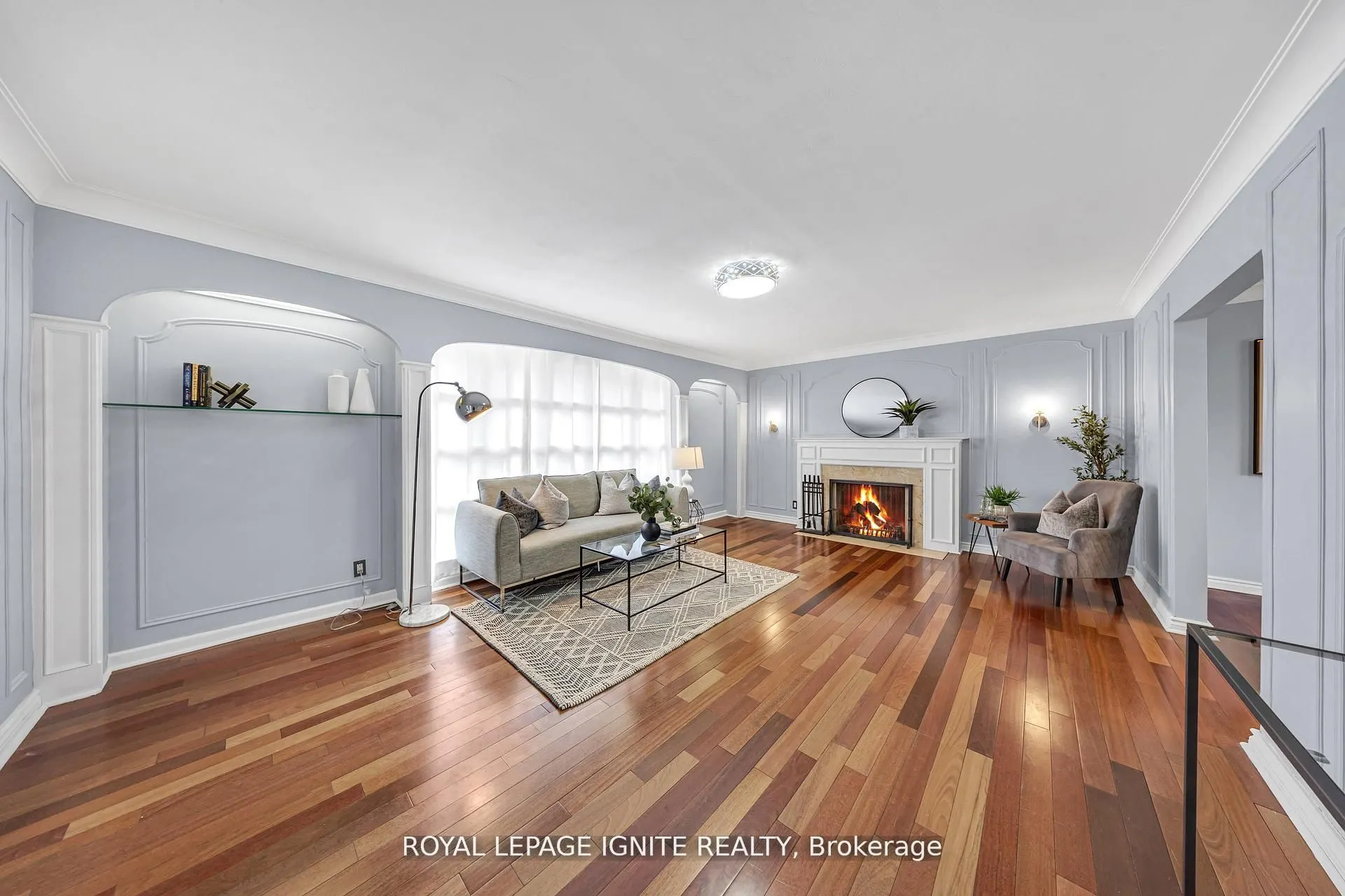 806 Henry Street