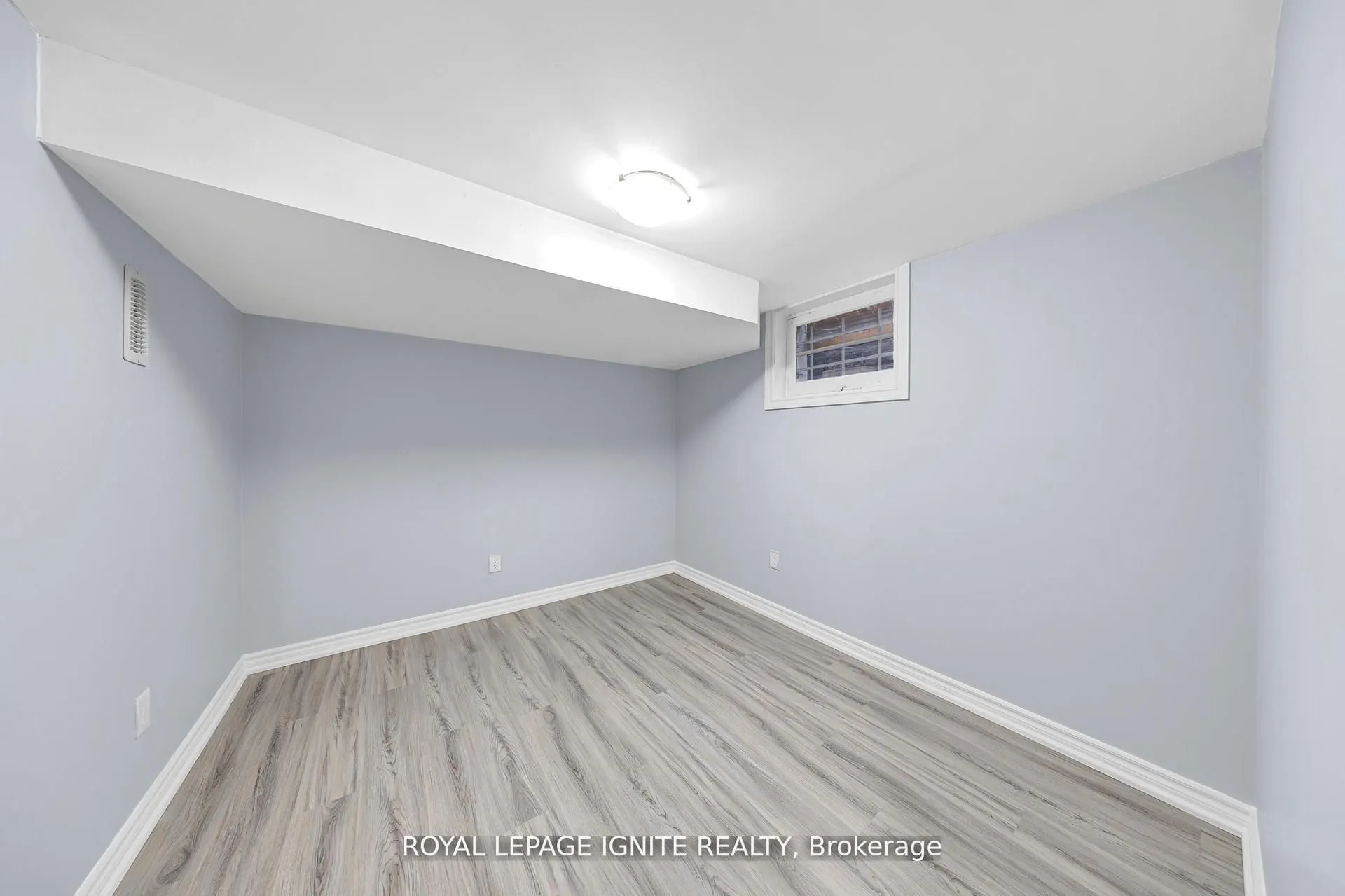 806 Henry Street