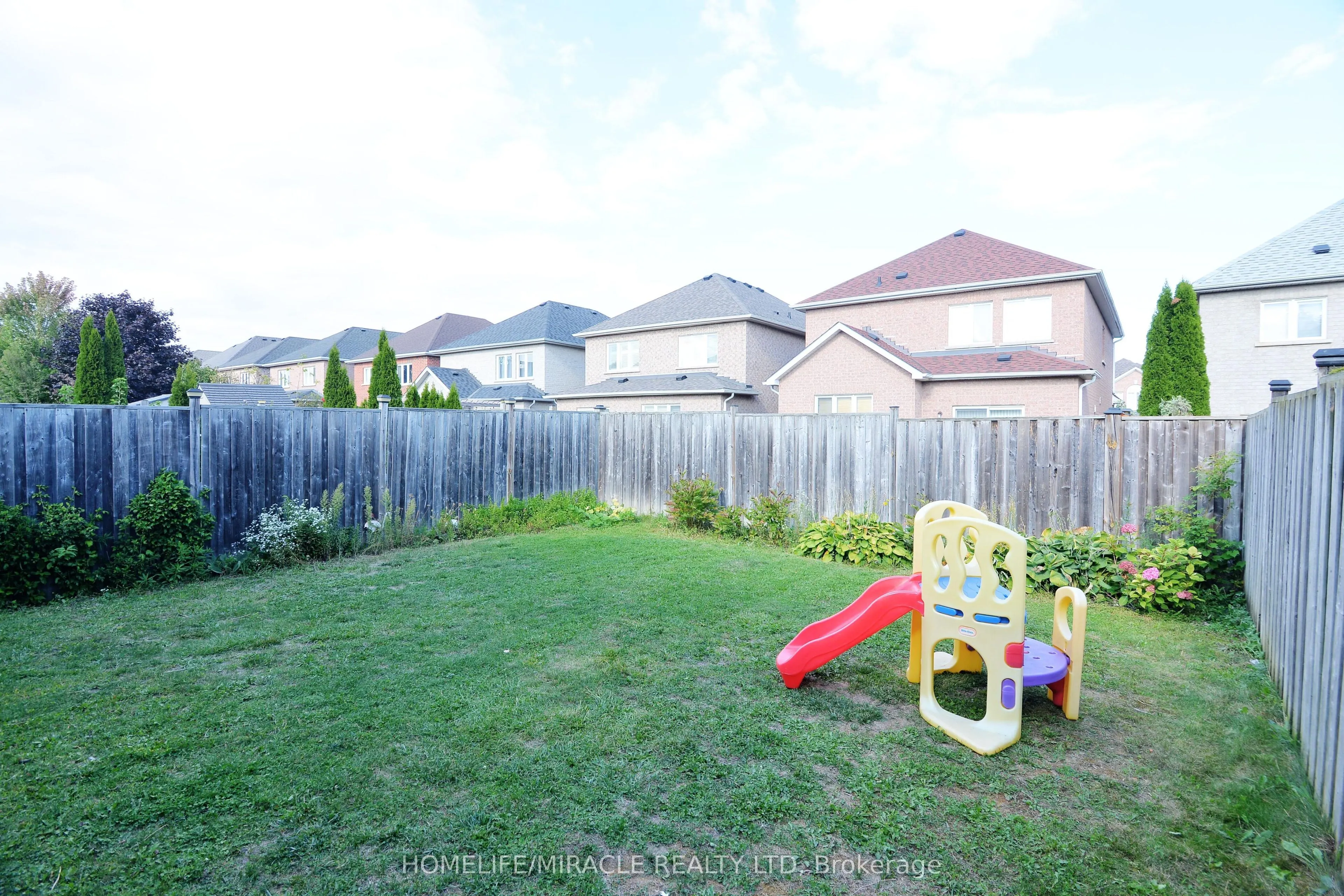 41 Cottage Crescent