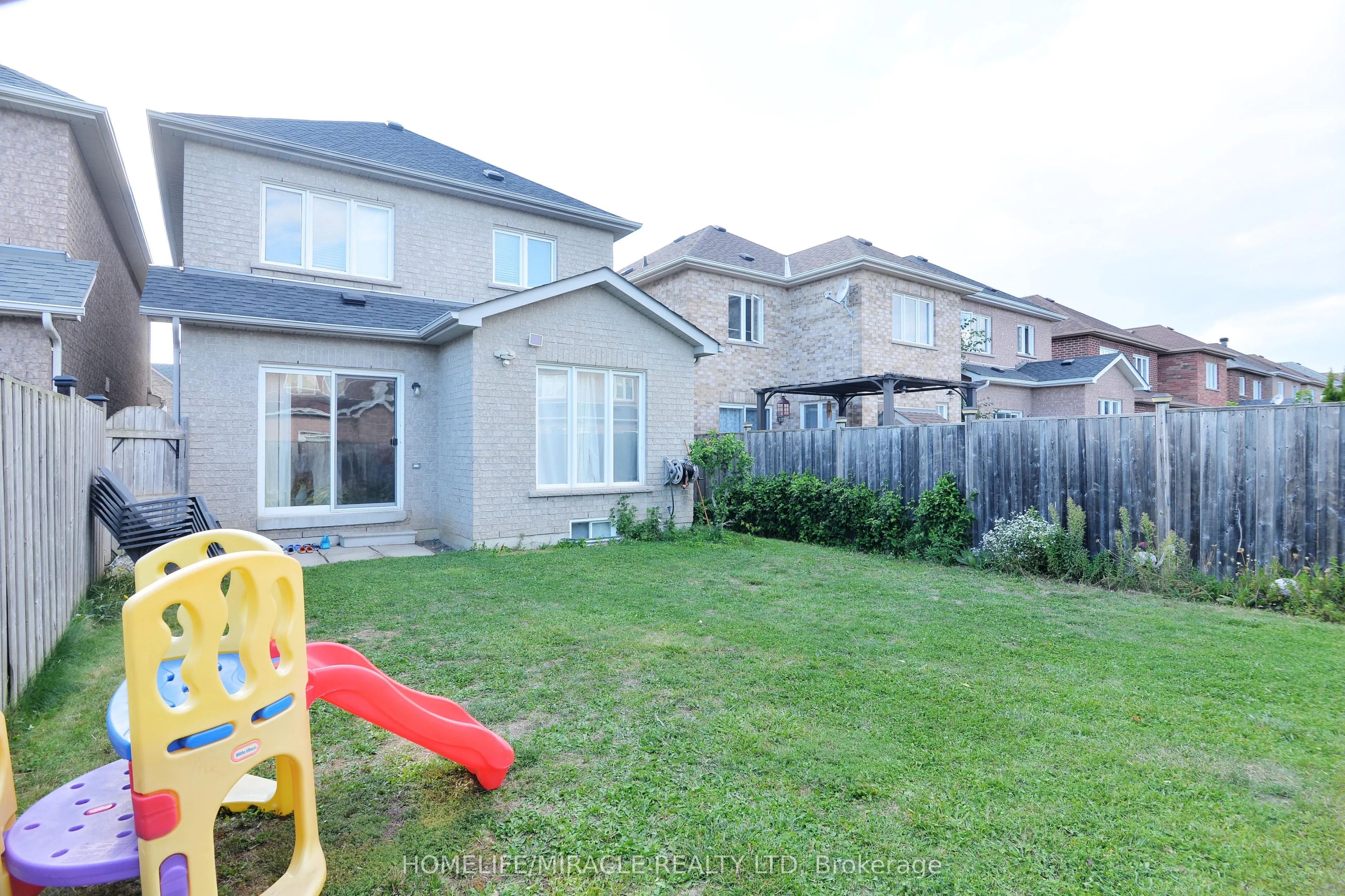 41 Cottage Crescent
