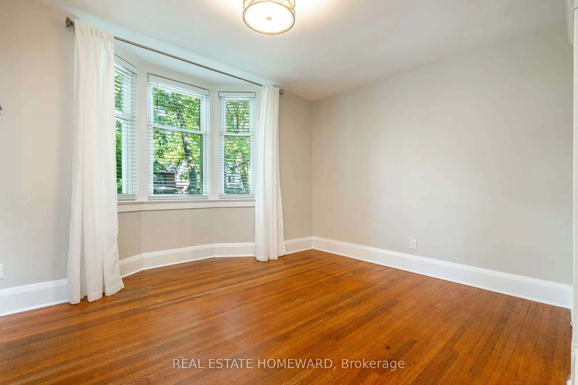 183 Beech Avenue, #3
