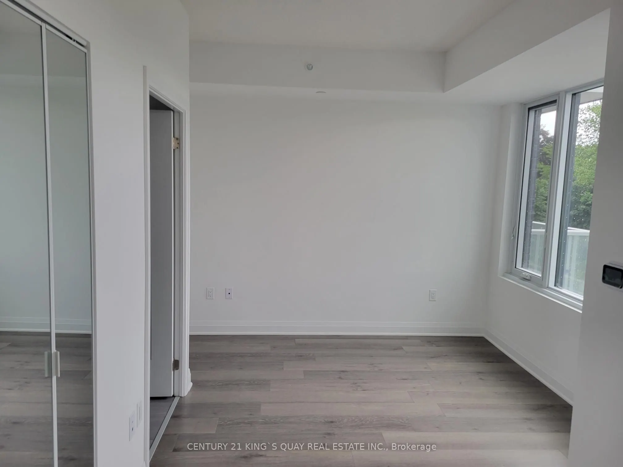 3220 Sheppard Avenue E, #220