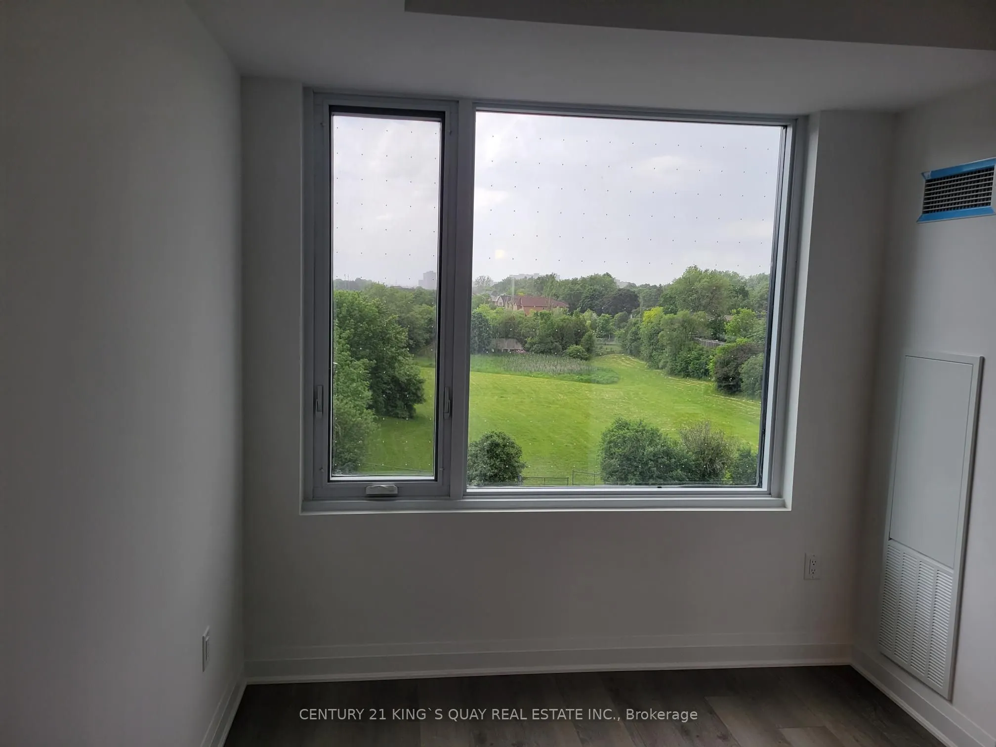 3220 Sheppard Avenue E, #220