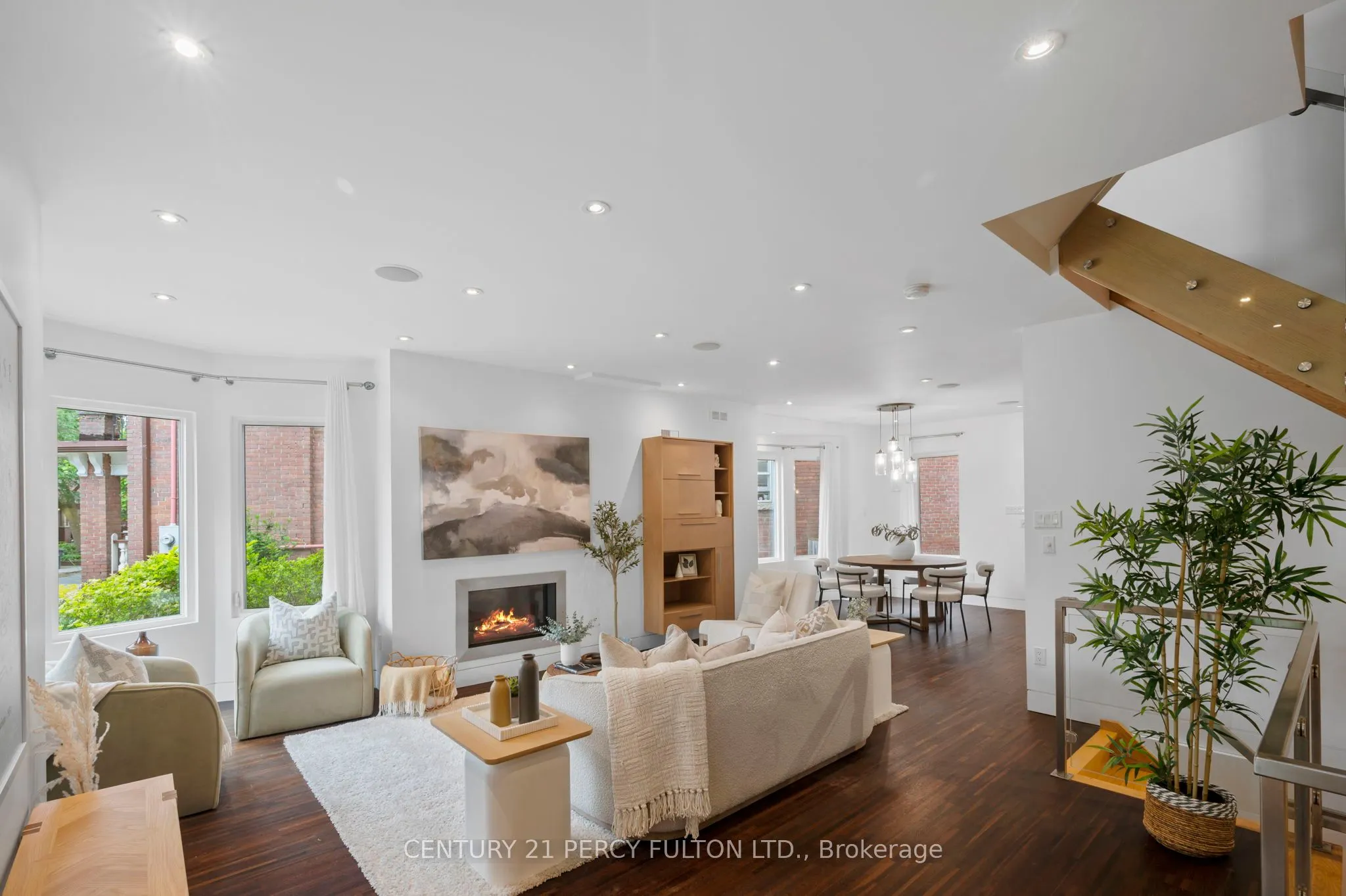 22 Columbine Avenue
