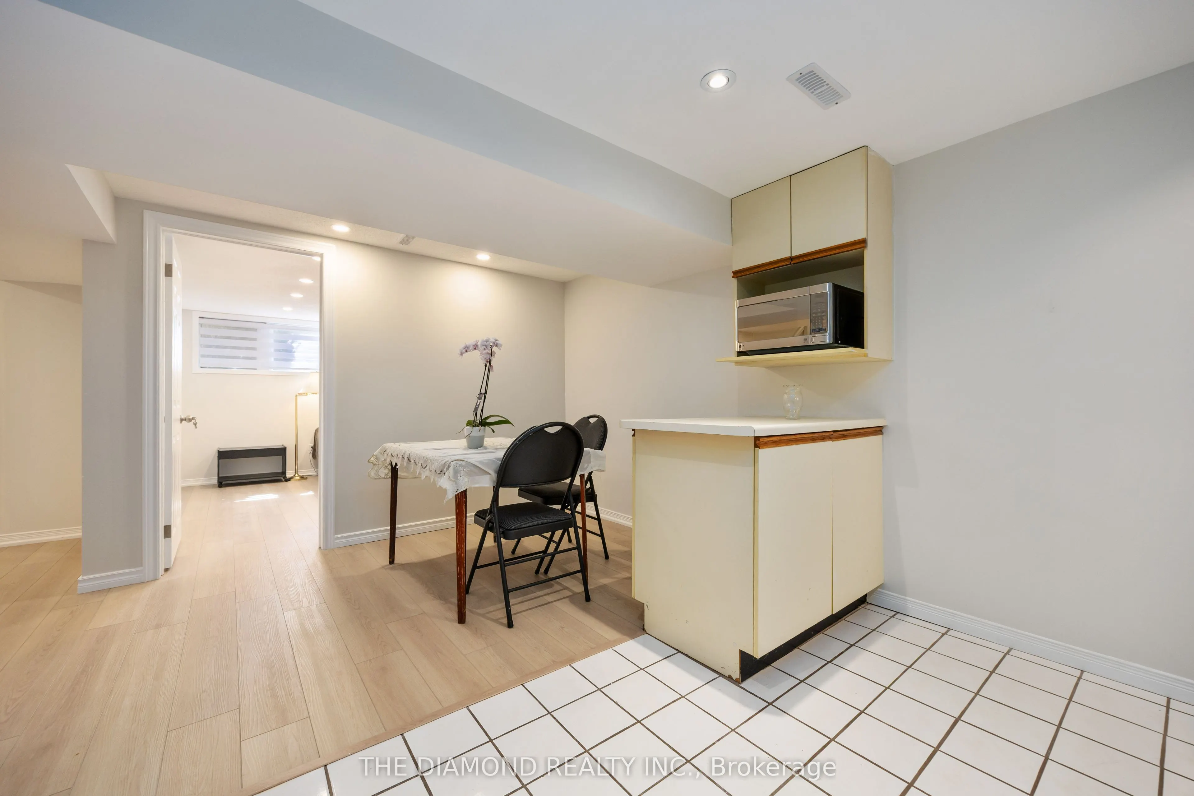 14 Foxwood Grove, #Bsmt