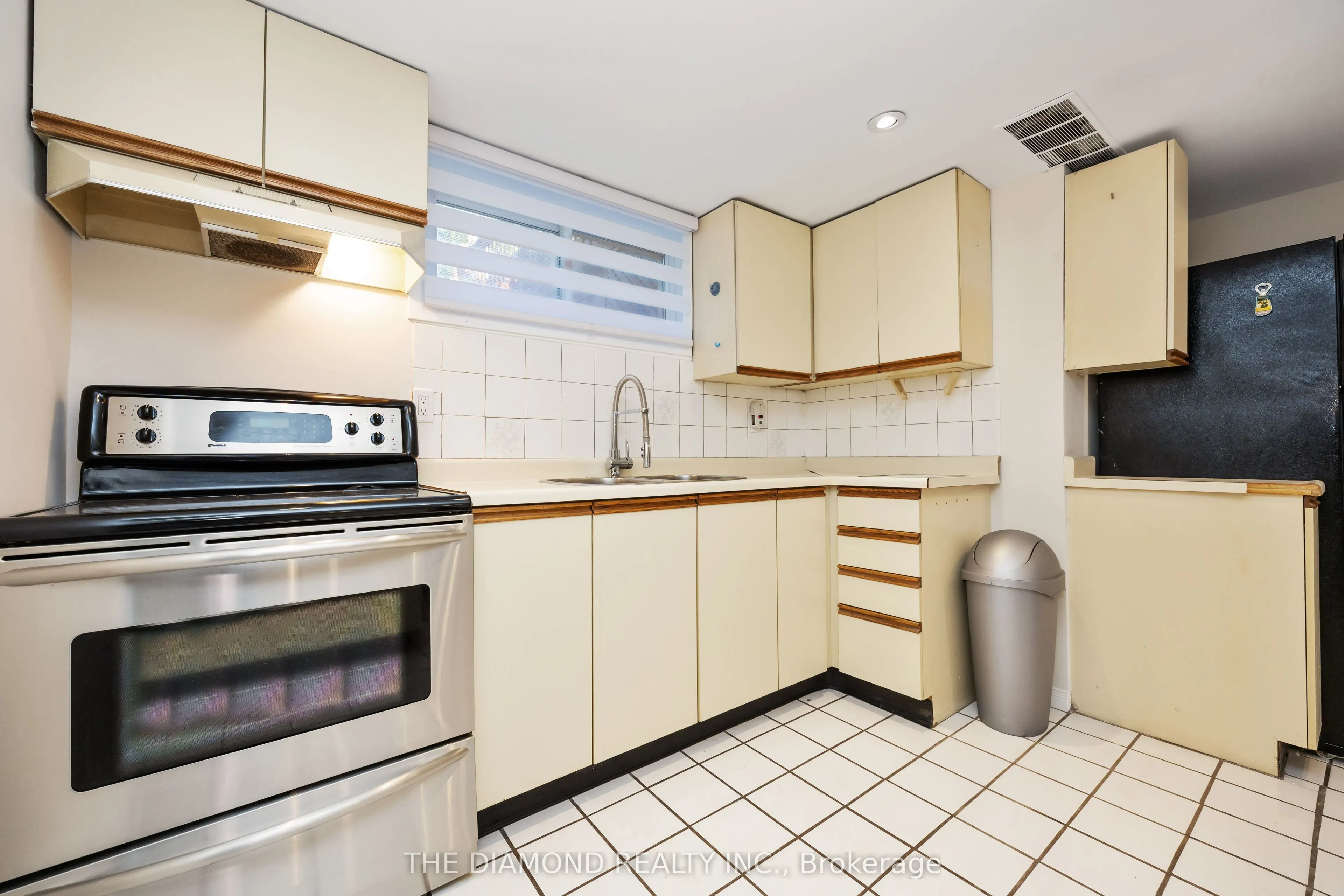 14 Foxwood Grove, #Bsmt