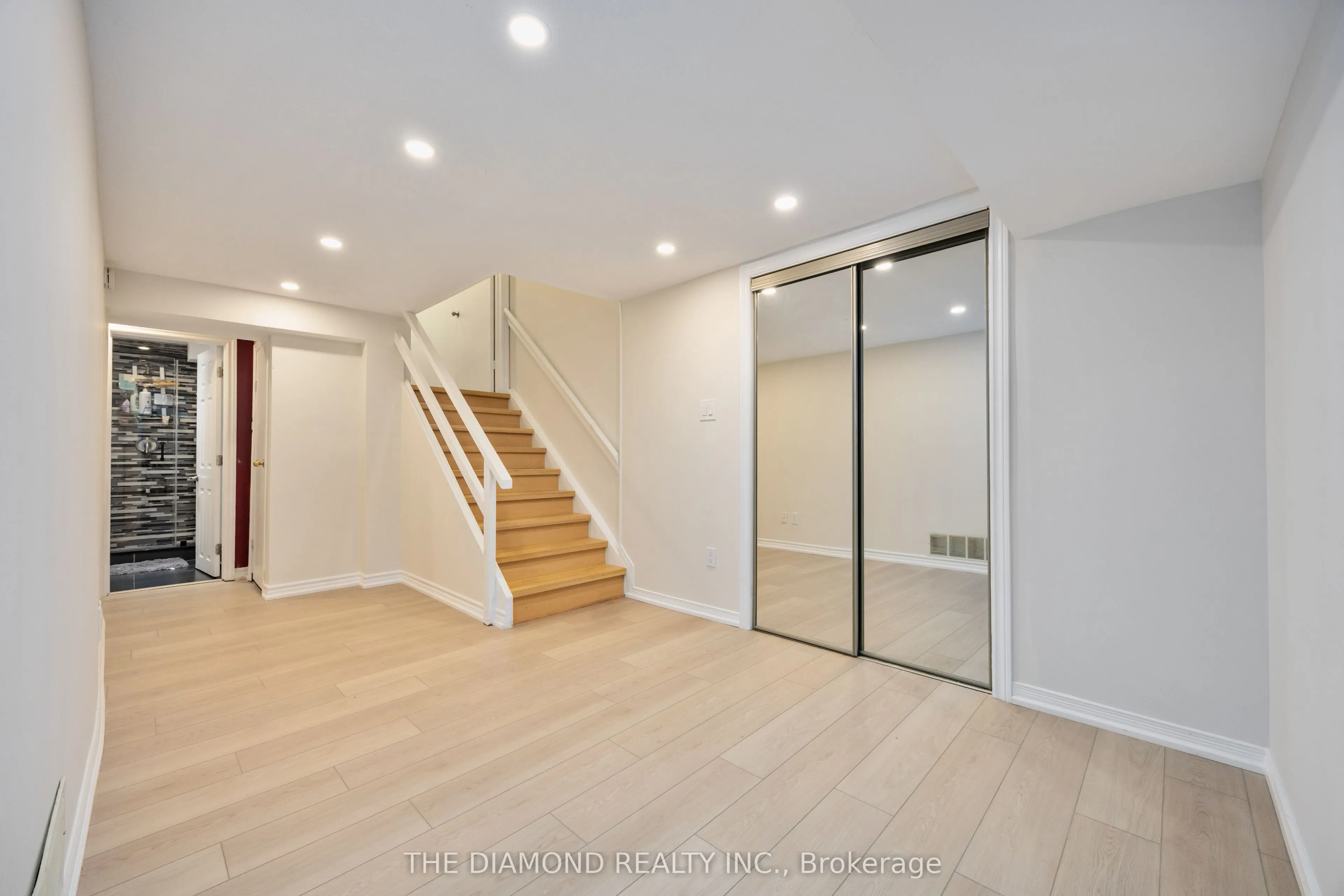 14 Foxwood Grove, #Bsmt
