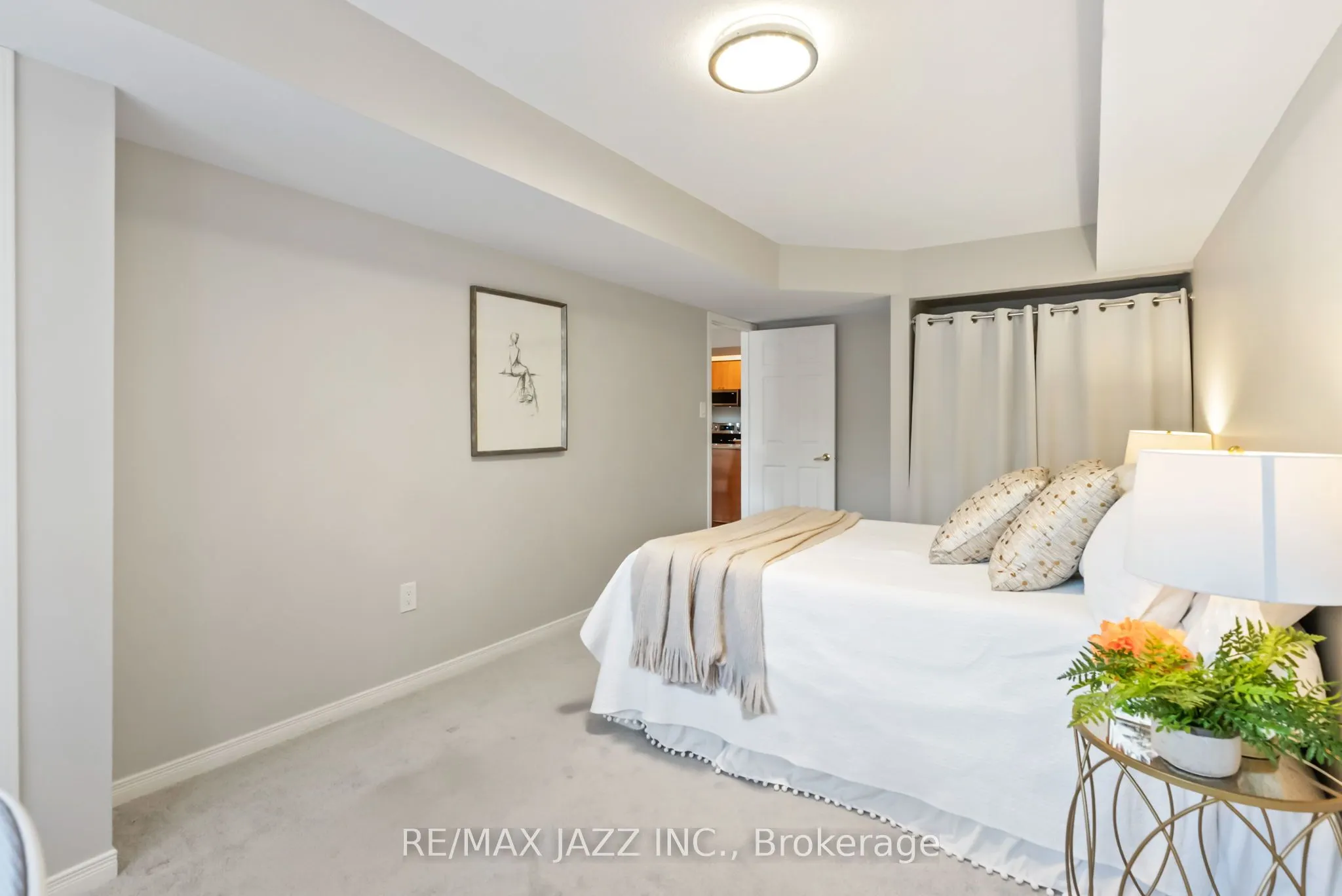 51 PETRA Way, #1