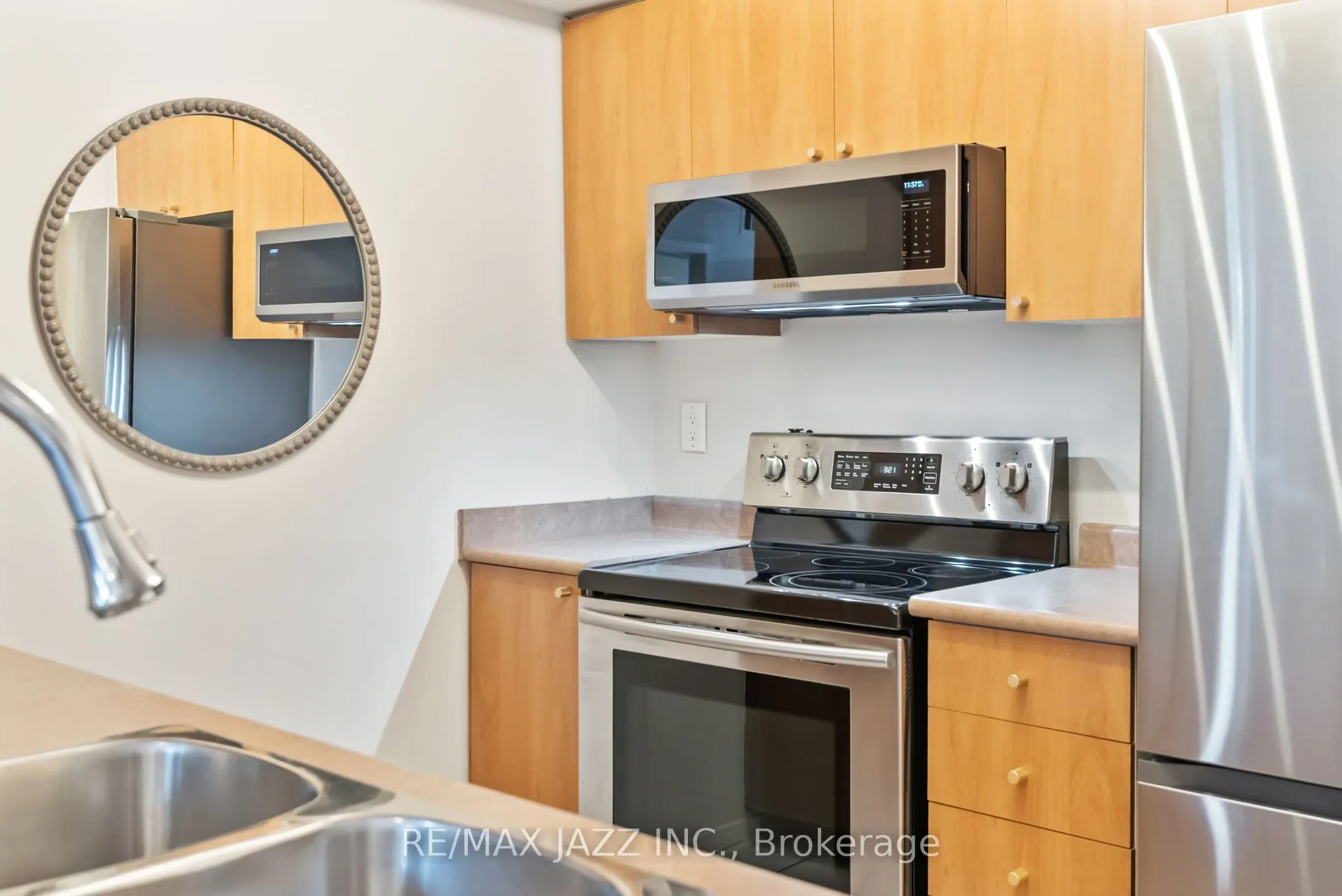 51 PETRA Way, #1