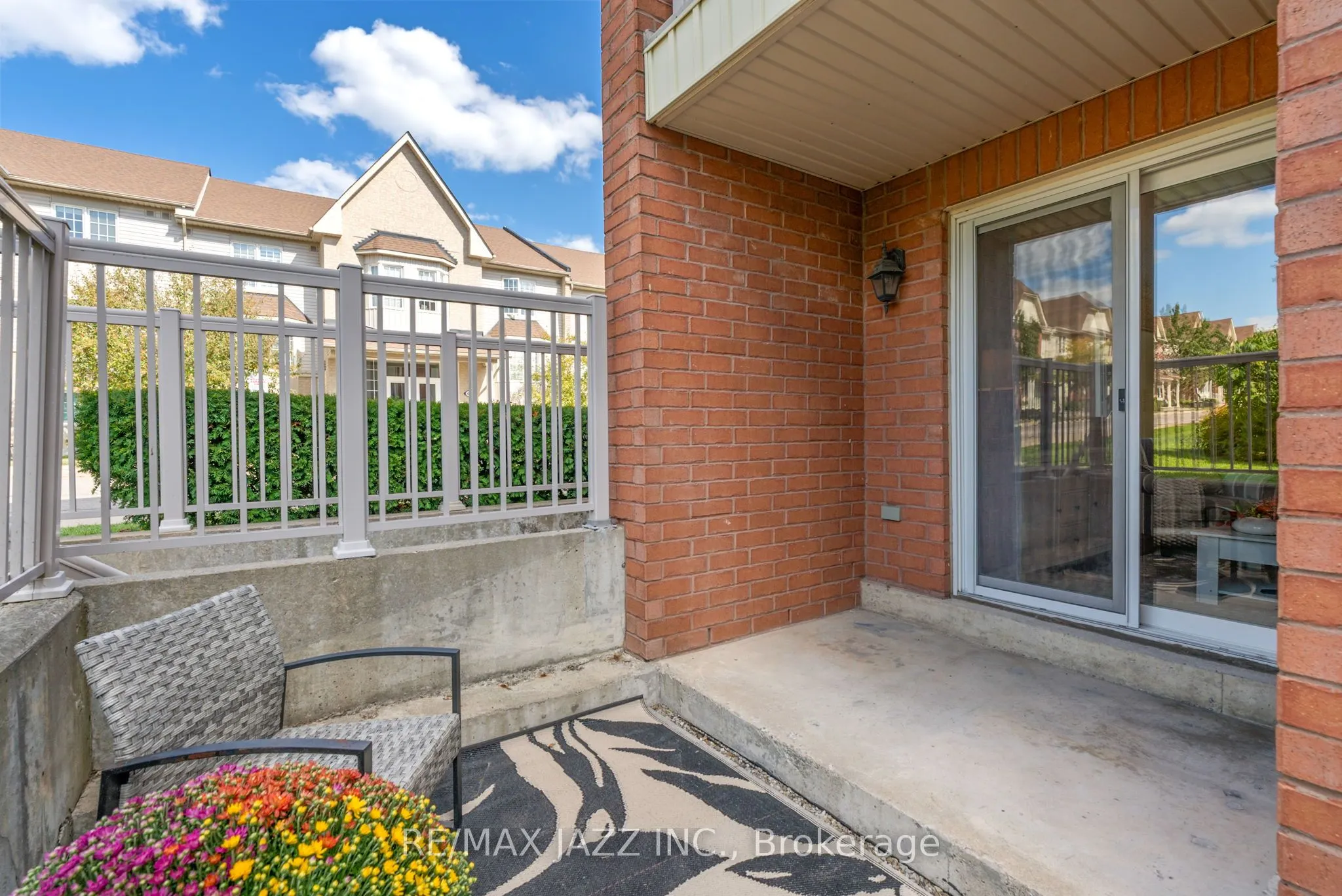 51 PETRA Way, #1