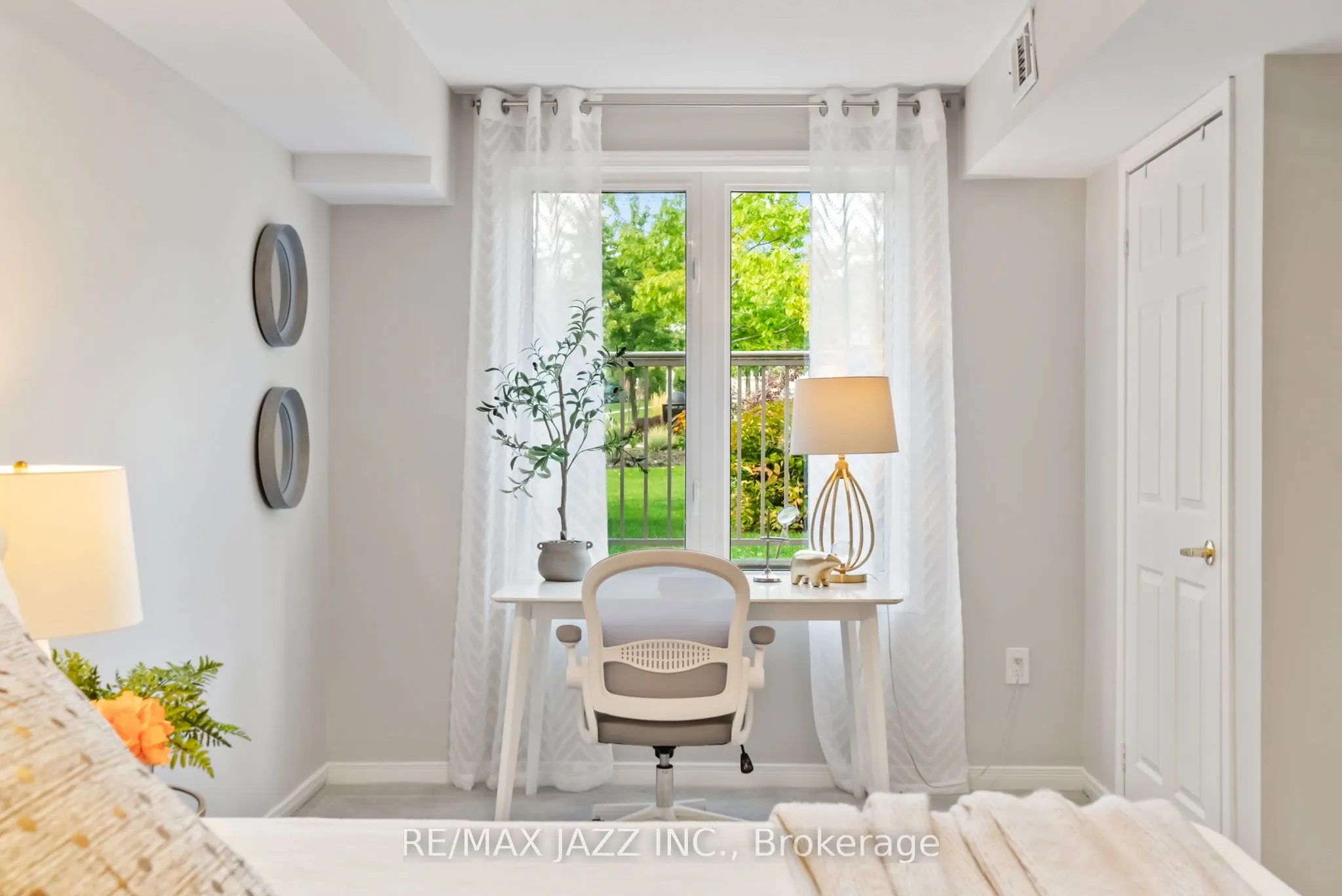 51 PETRA Way, #1
