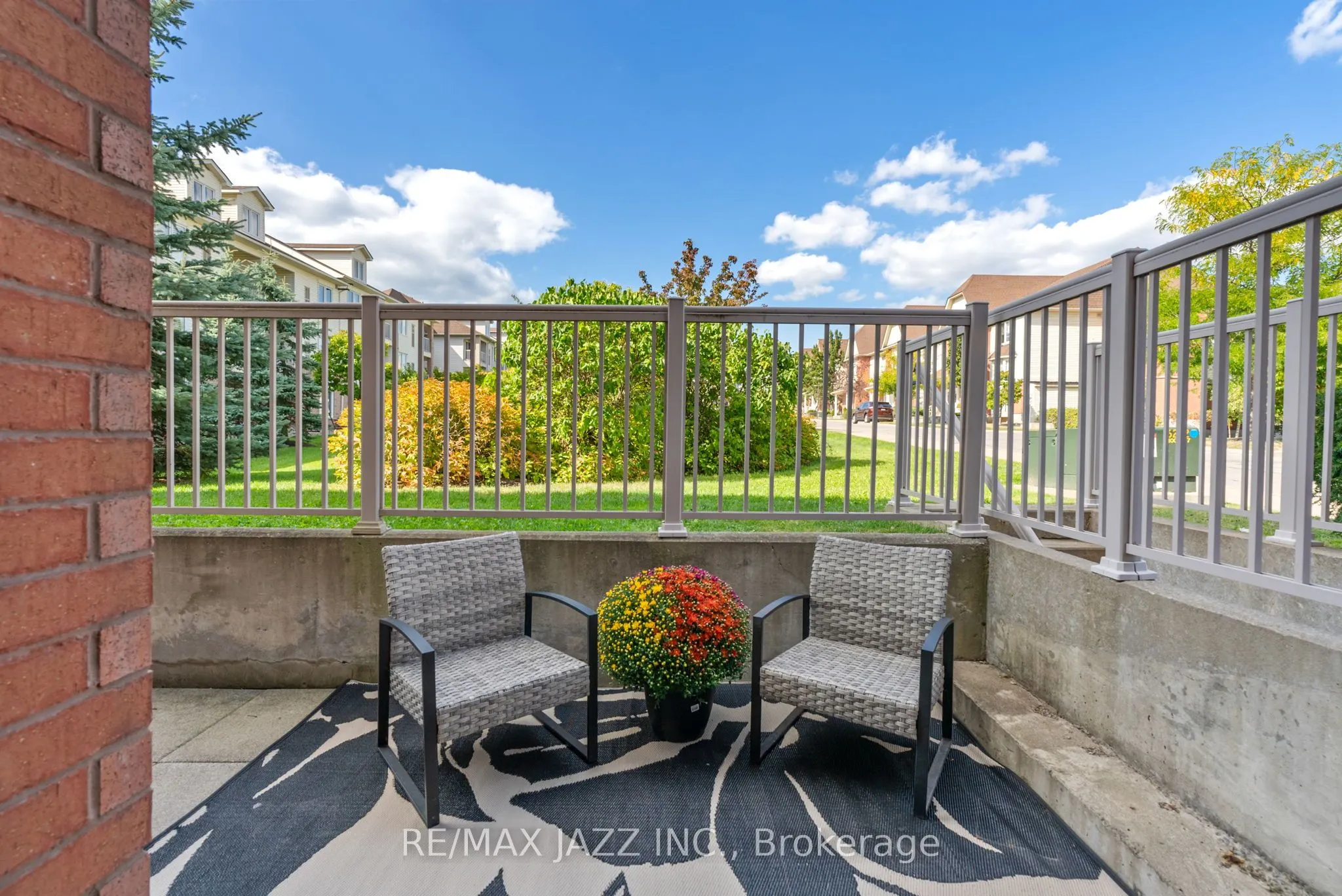 51 PETRA Way, #1