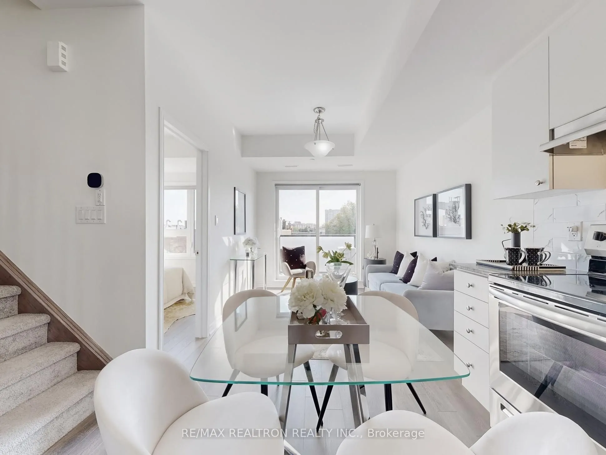 2791 Eglinton Avenue E, #506