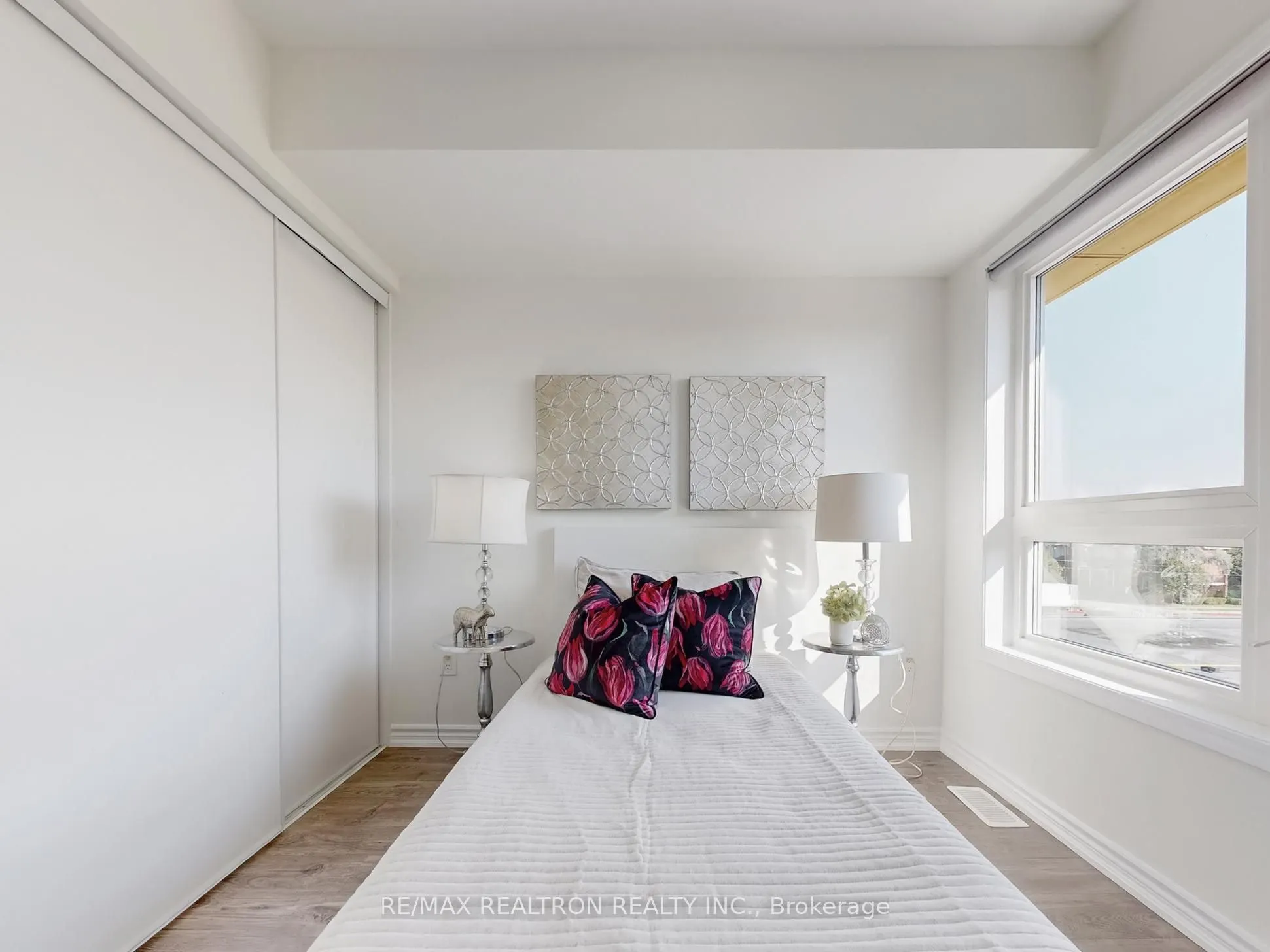 2791 Eglinton Avenue E, #506