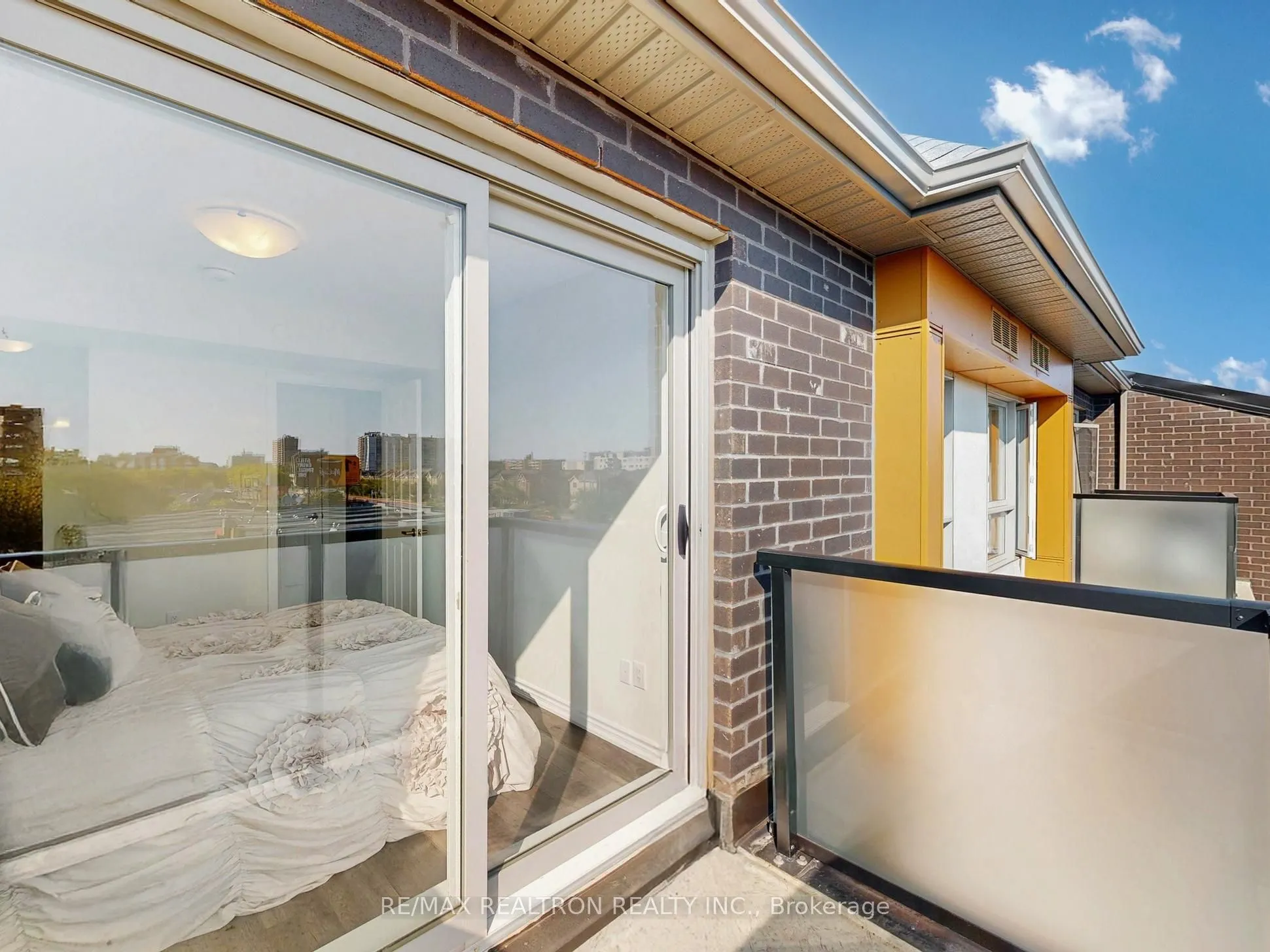 2791 Eglinton Avenue E, #506