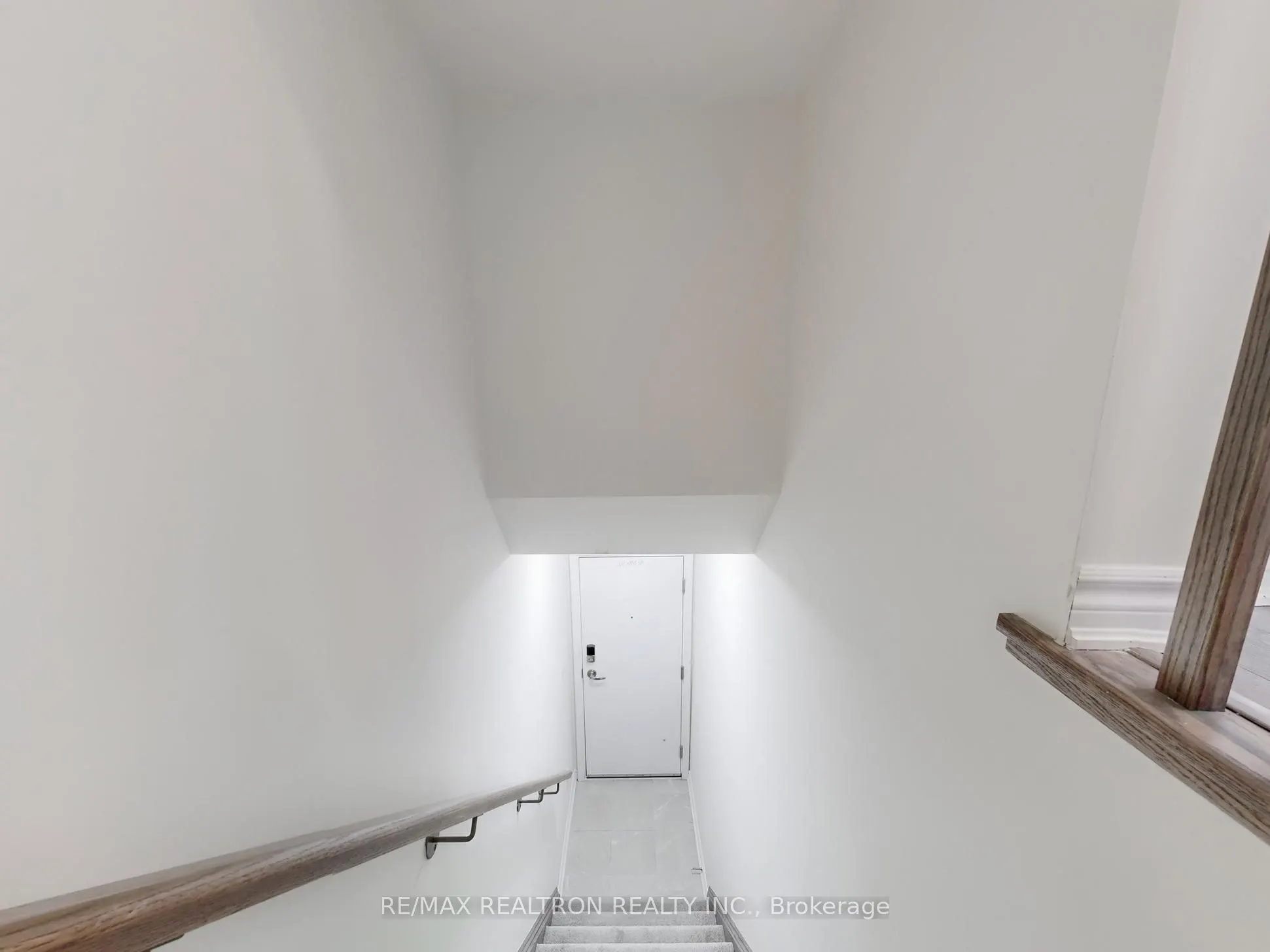 2791 Eglinton Avenue E, #506