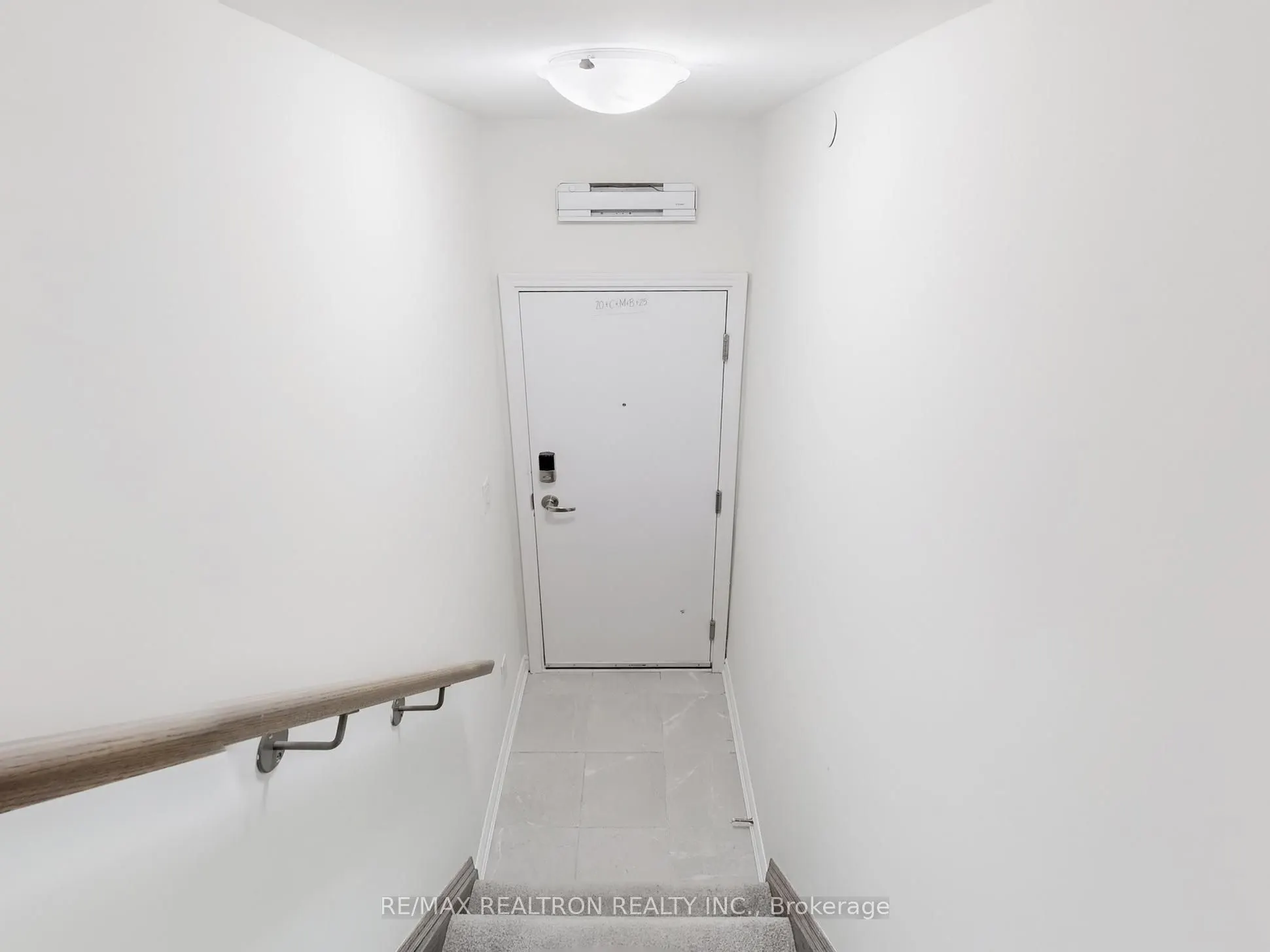 2791 Eglinton Avenue E, #506
