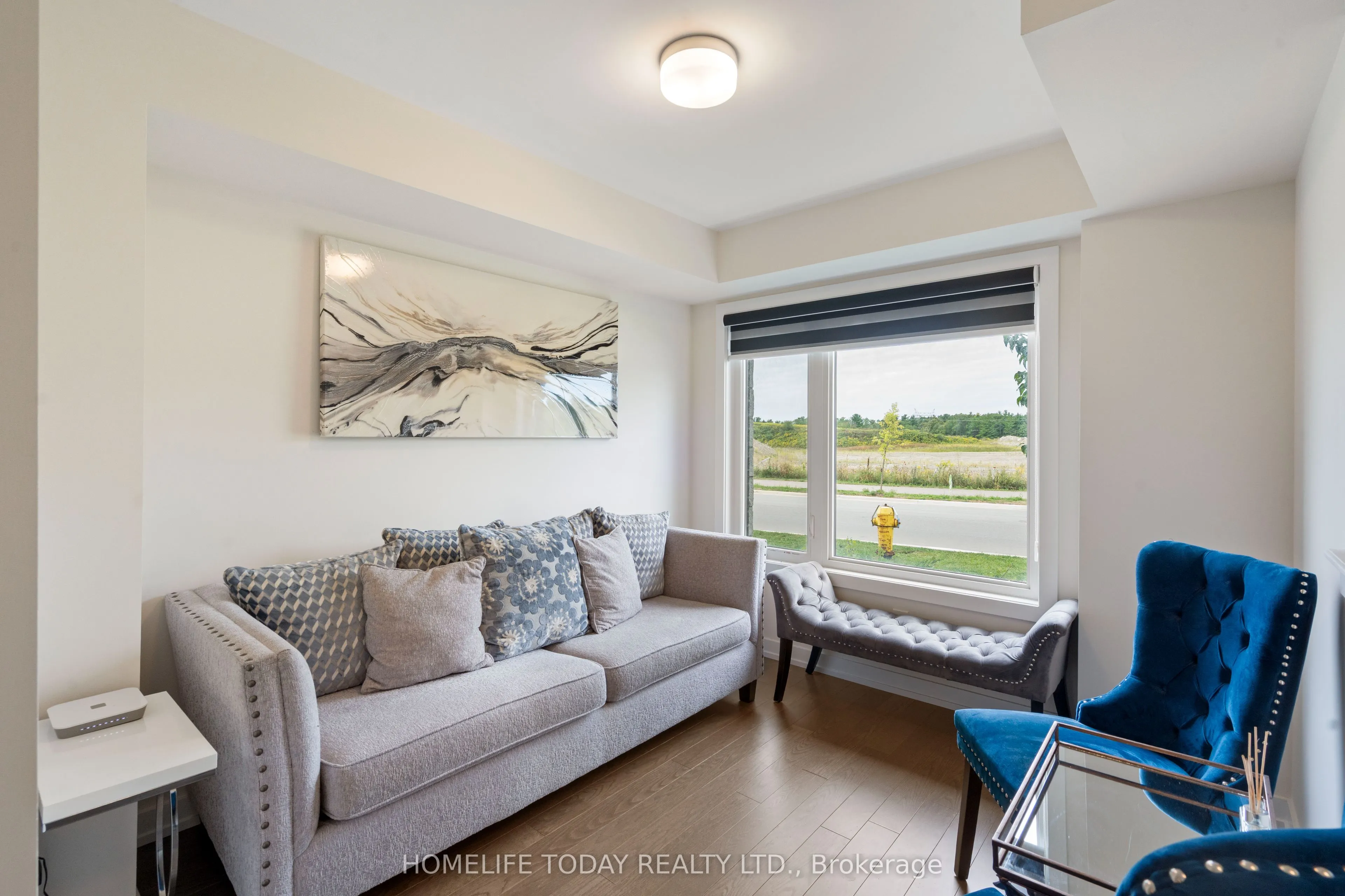 2670 Castlegate Crossing