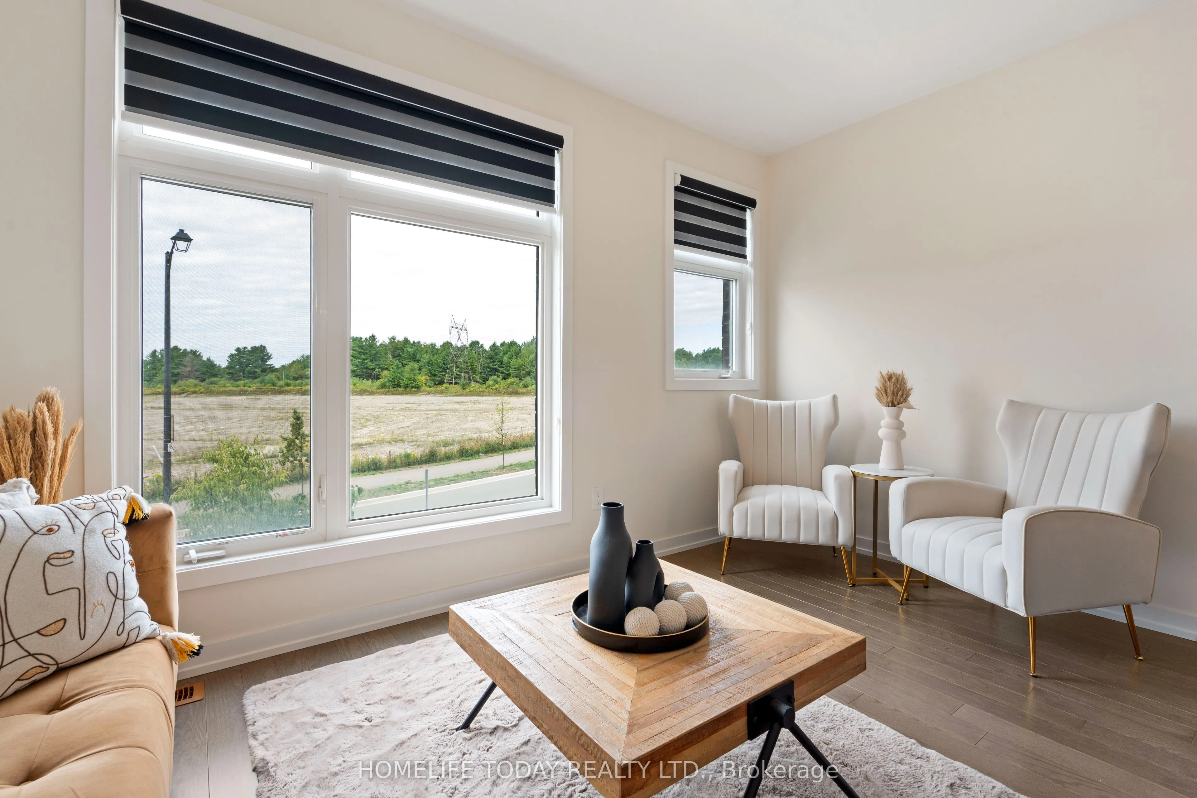 2670 Castlegate Crossing