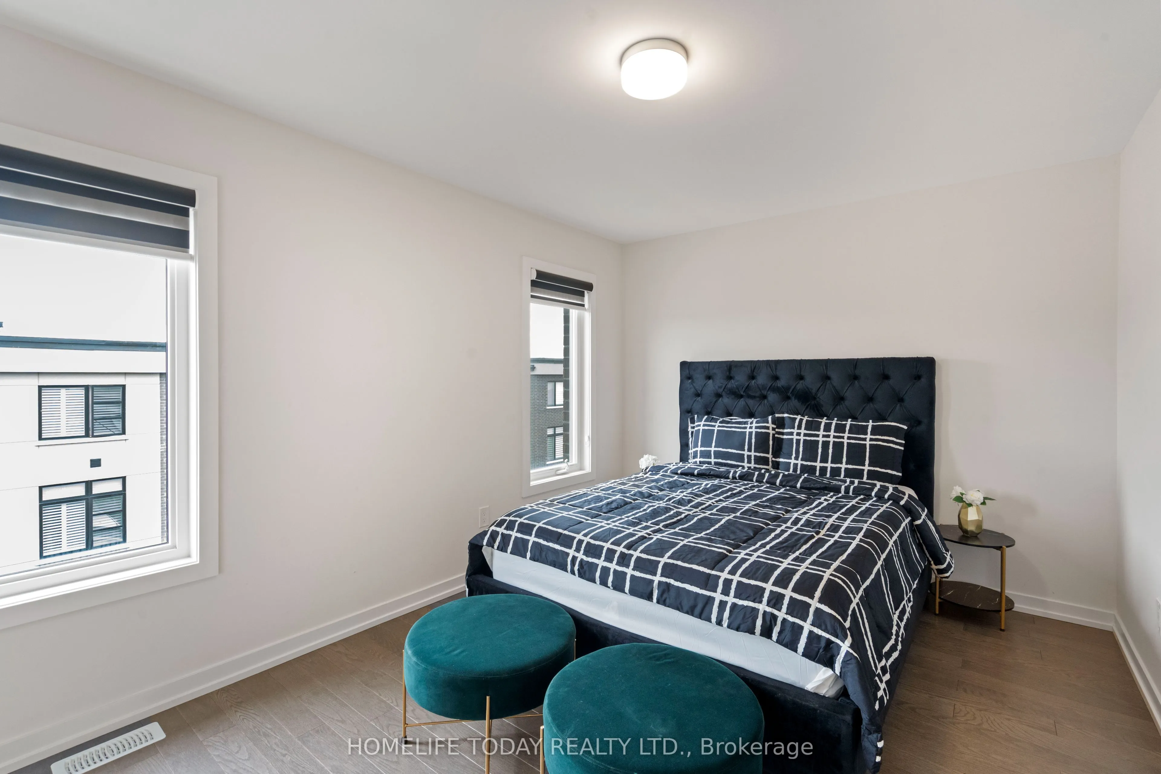2670 Castlegate Crossing