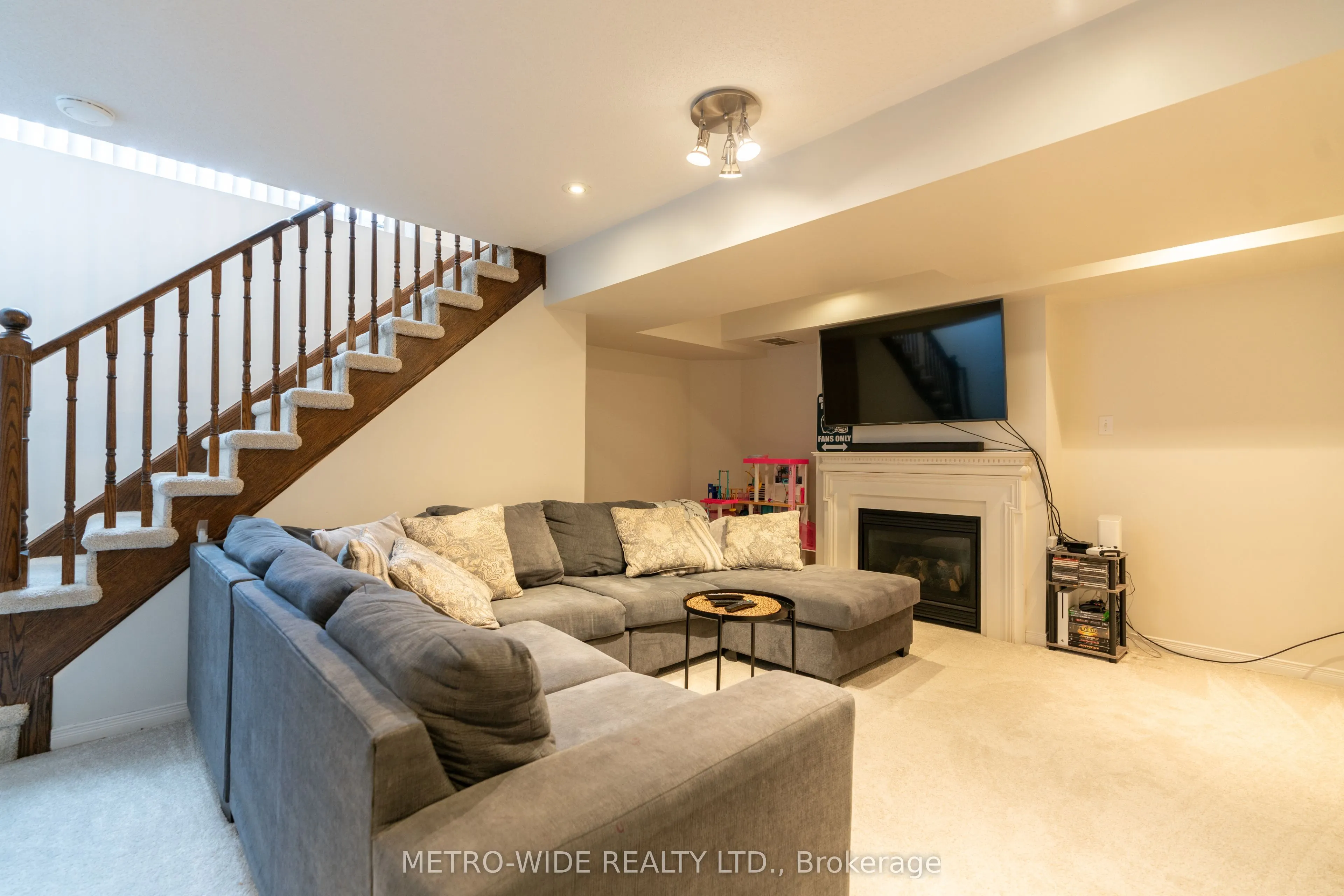 51 Silverwood Circle
