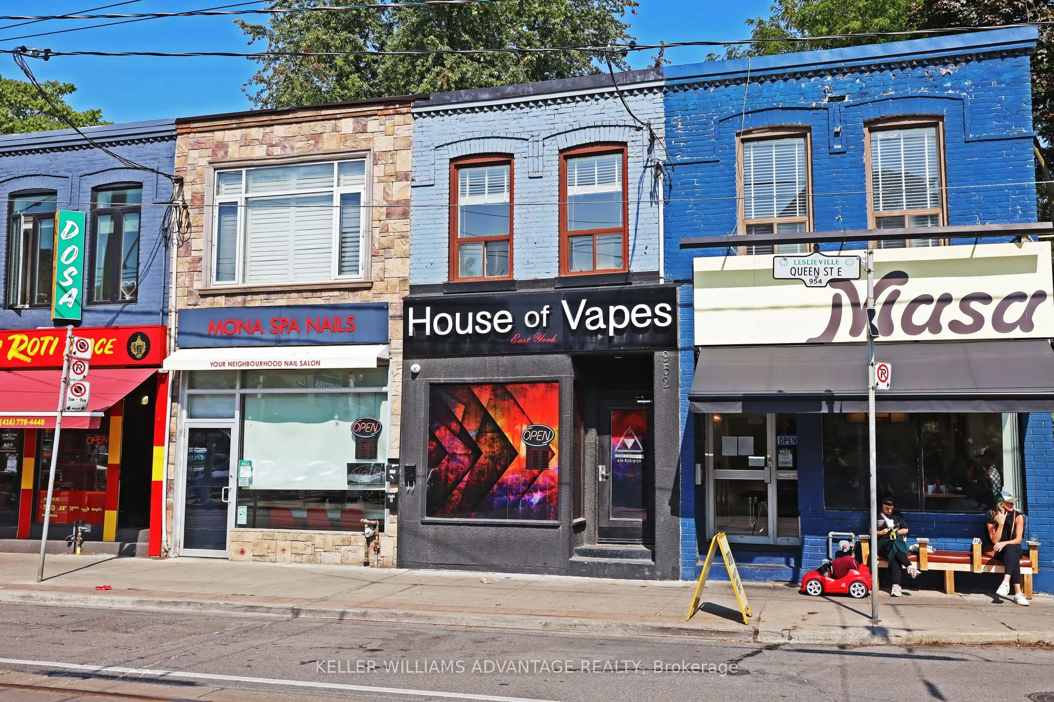 952 Queen Street E