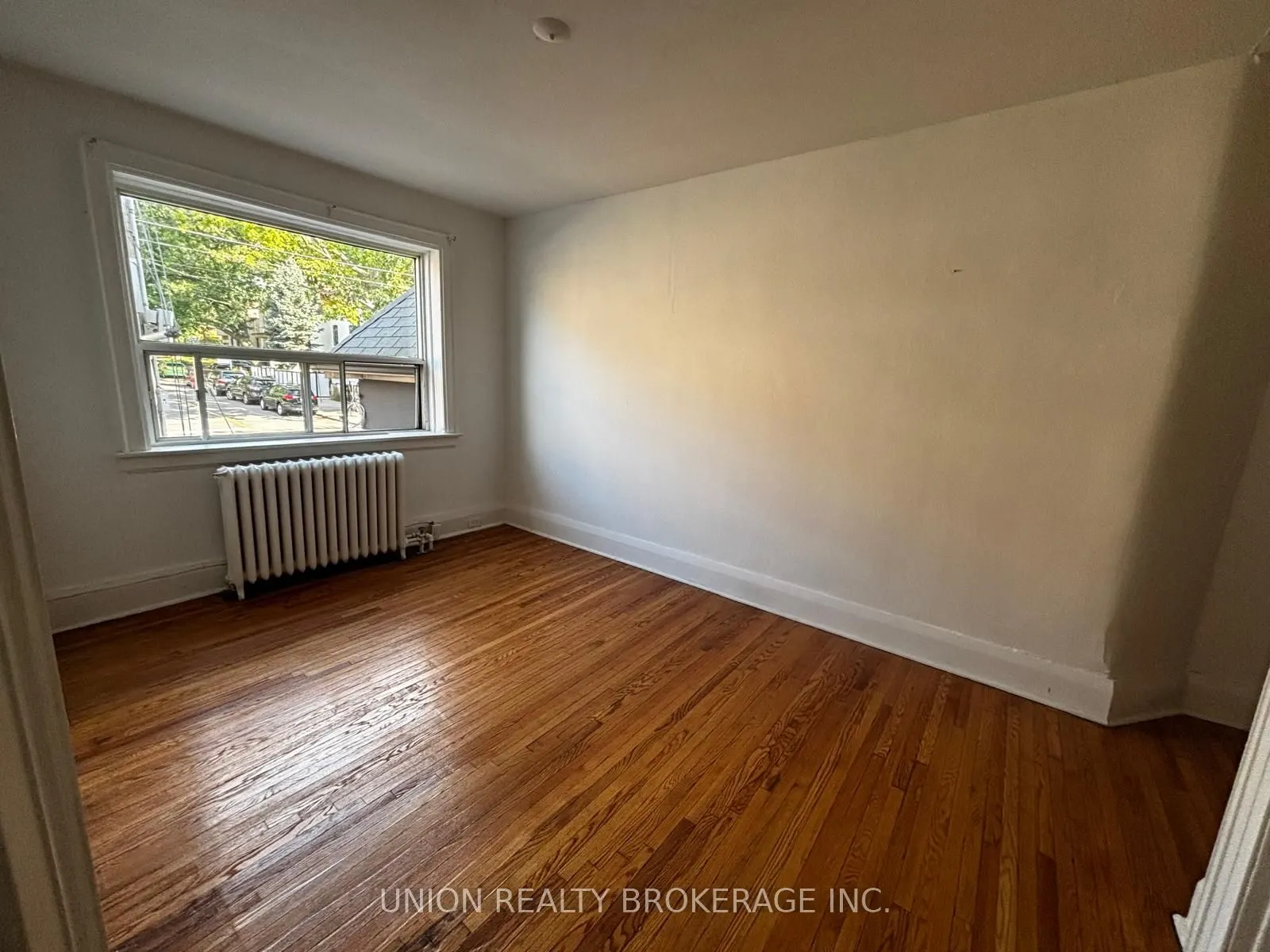 2451 Queen Street E, #07