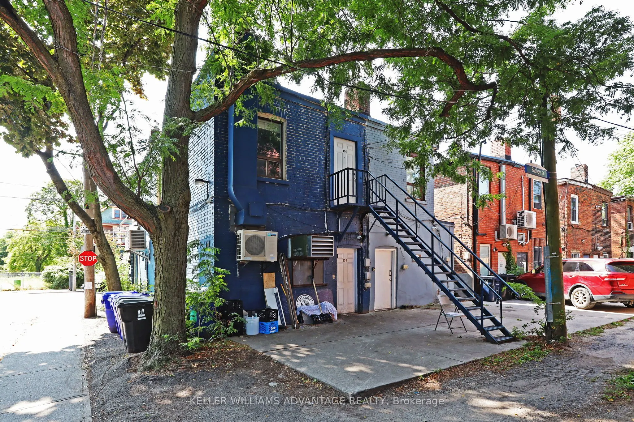 954 Queen Street E, #Upper