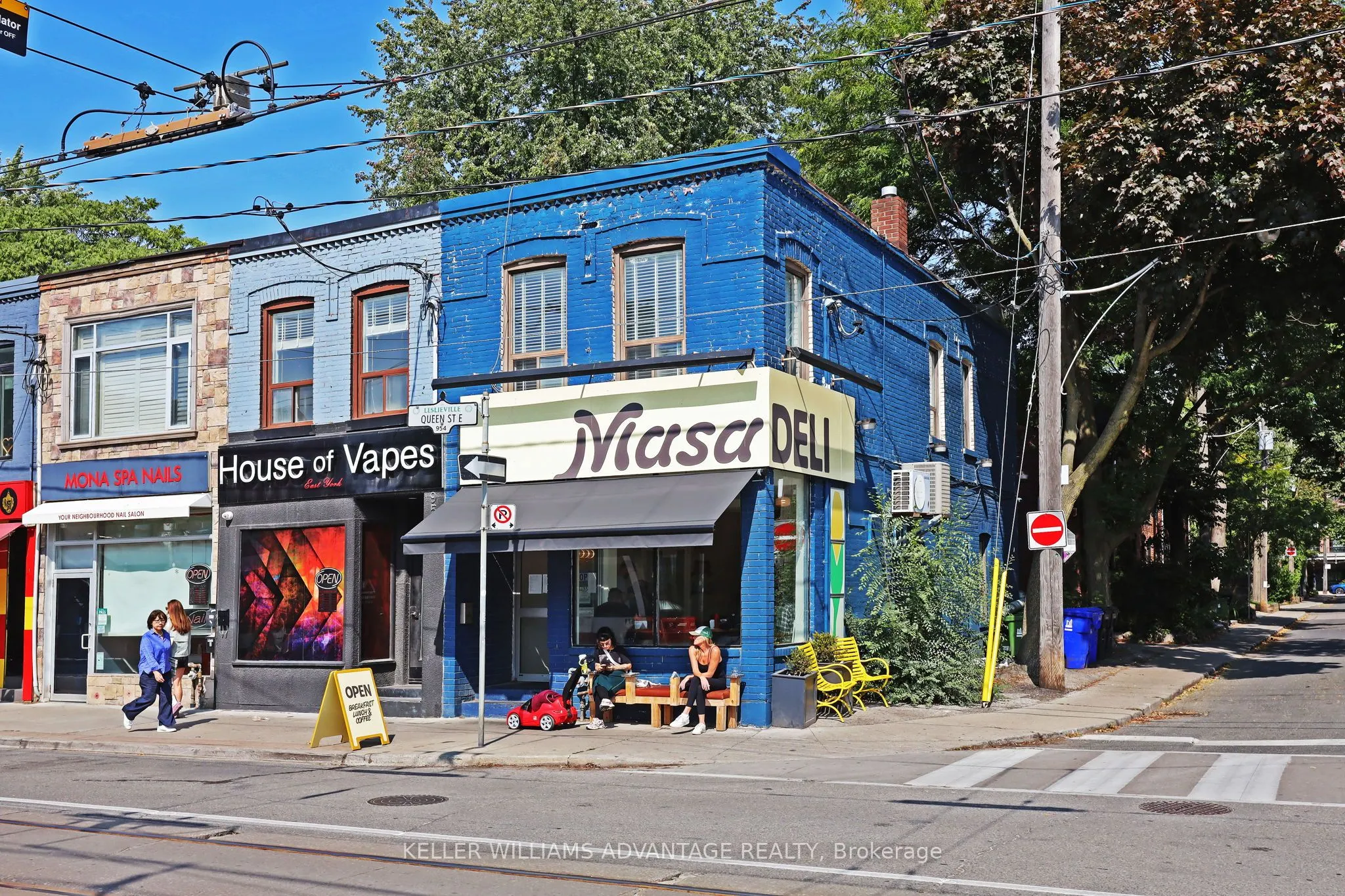 954 Queen Street E, #Upper