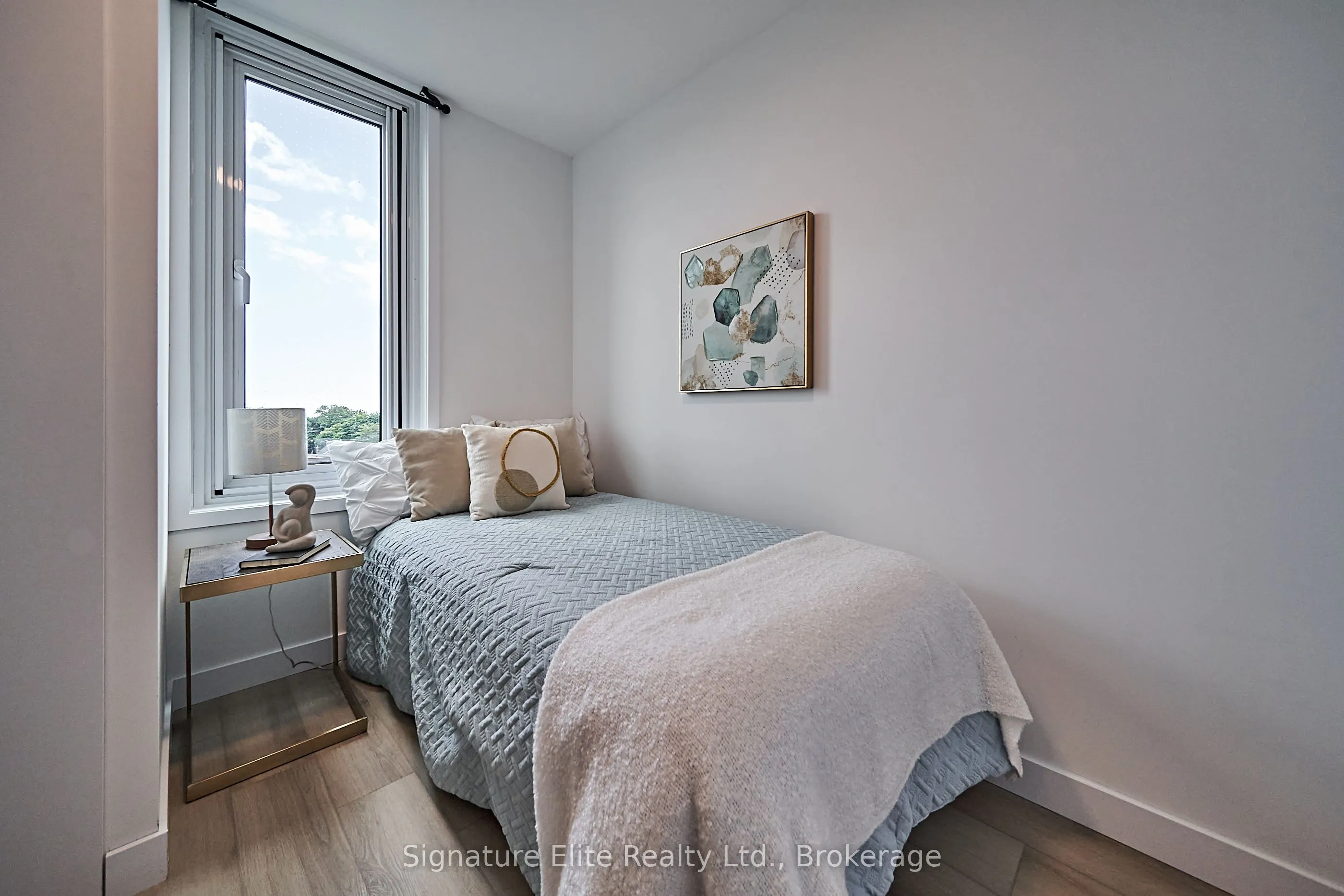 2382 Kingston Road, #202
