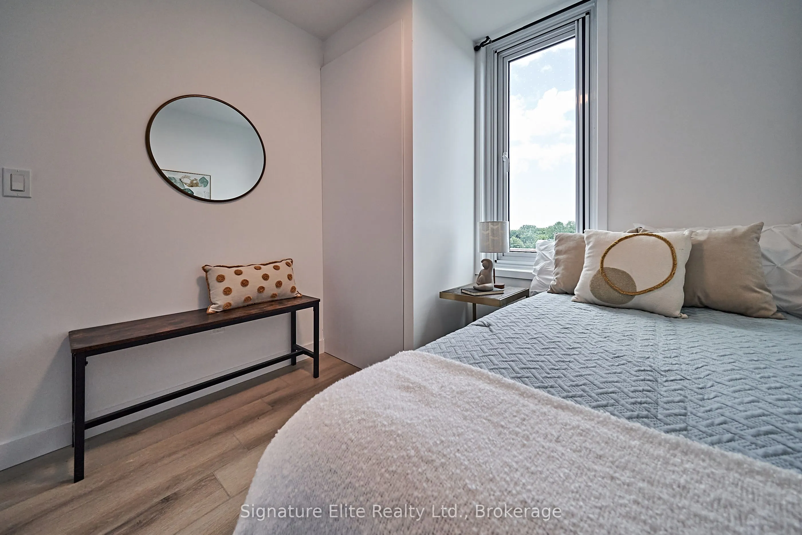 2382 Kingston Road, #202