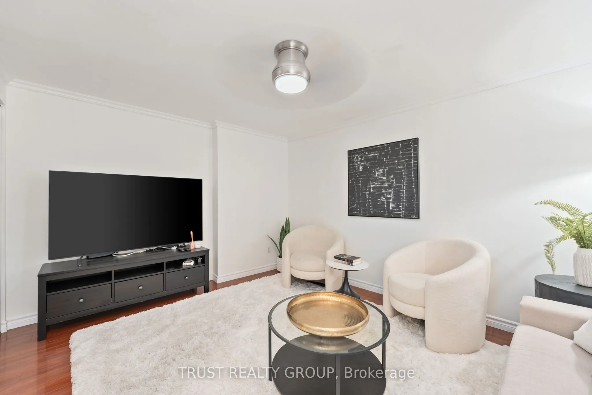 41 Battenberg Avenue, #32