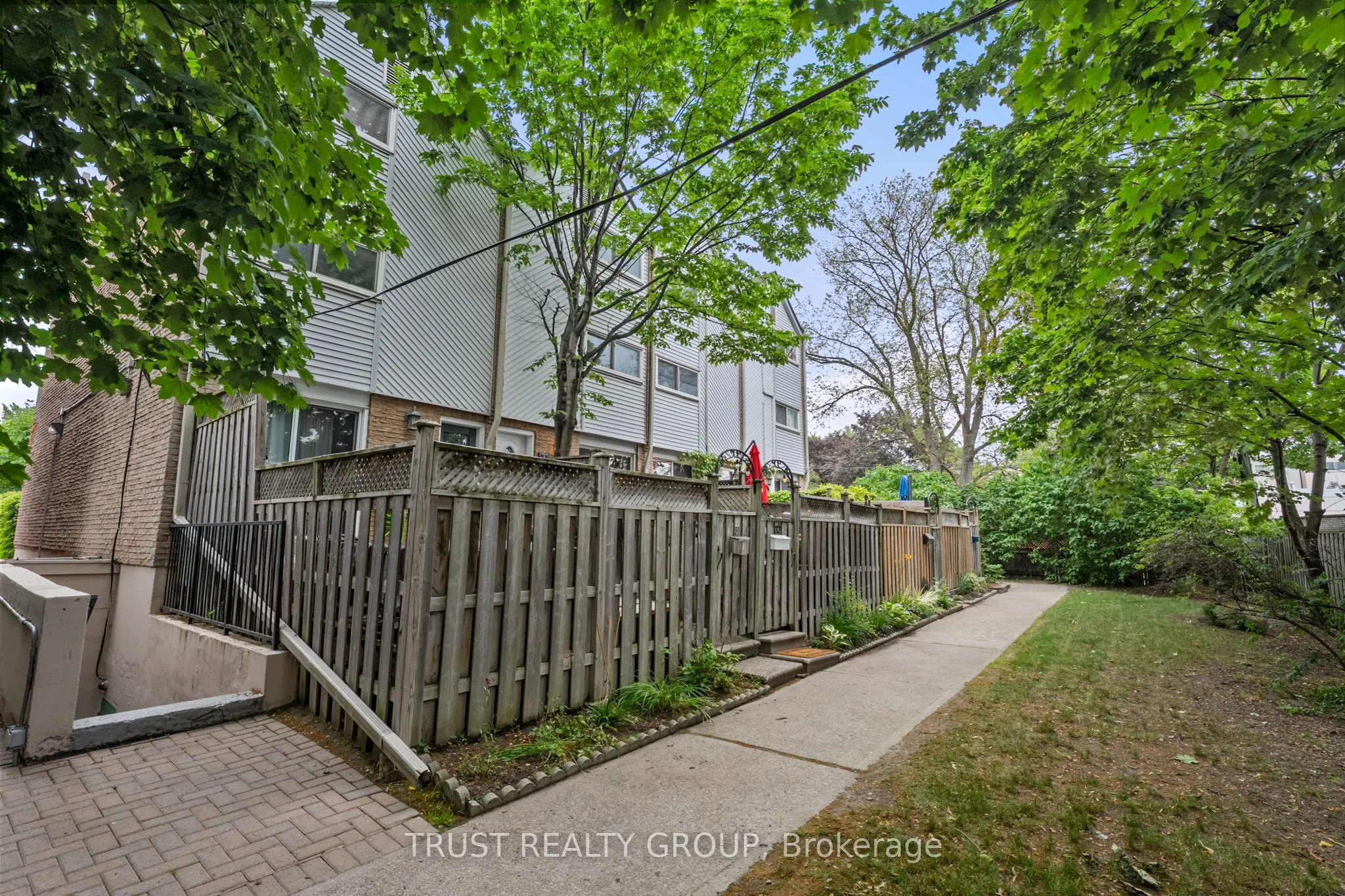 41 Battenberg Avenue, #32