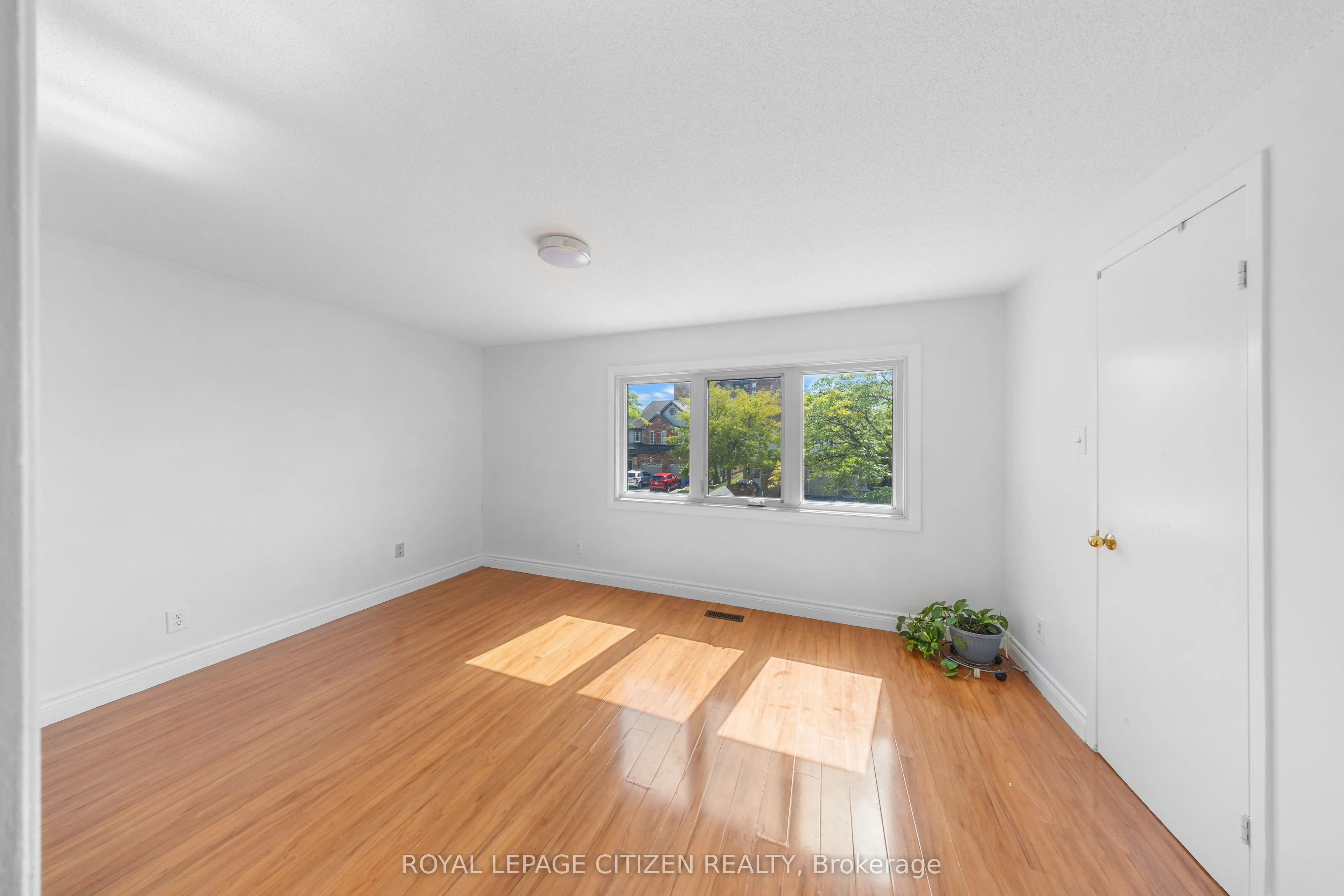 116 Ducatel Crescent
