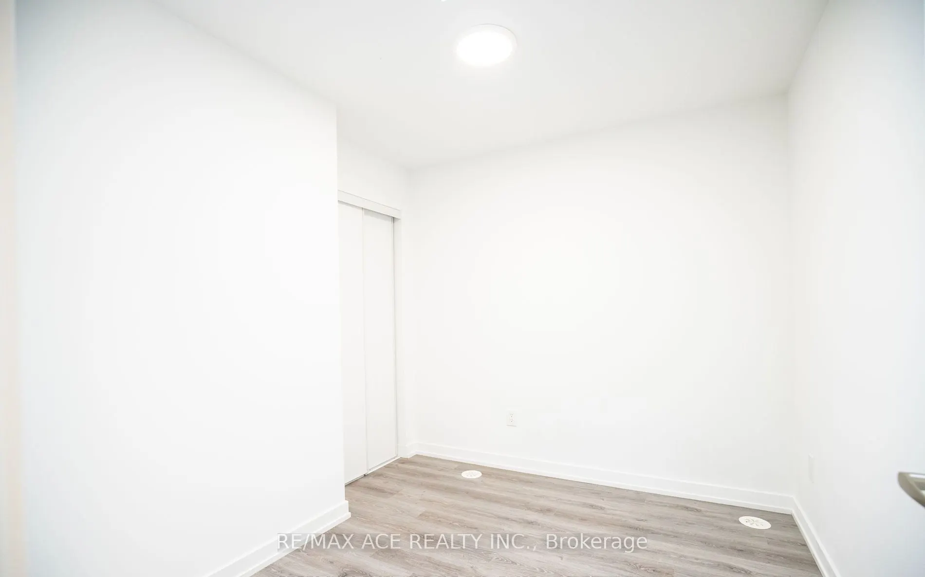 3686 St Clair Avenue E, #105