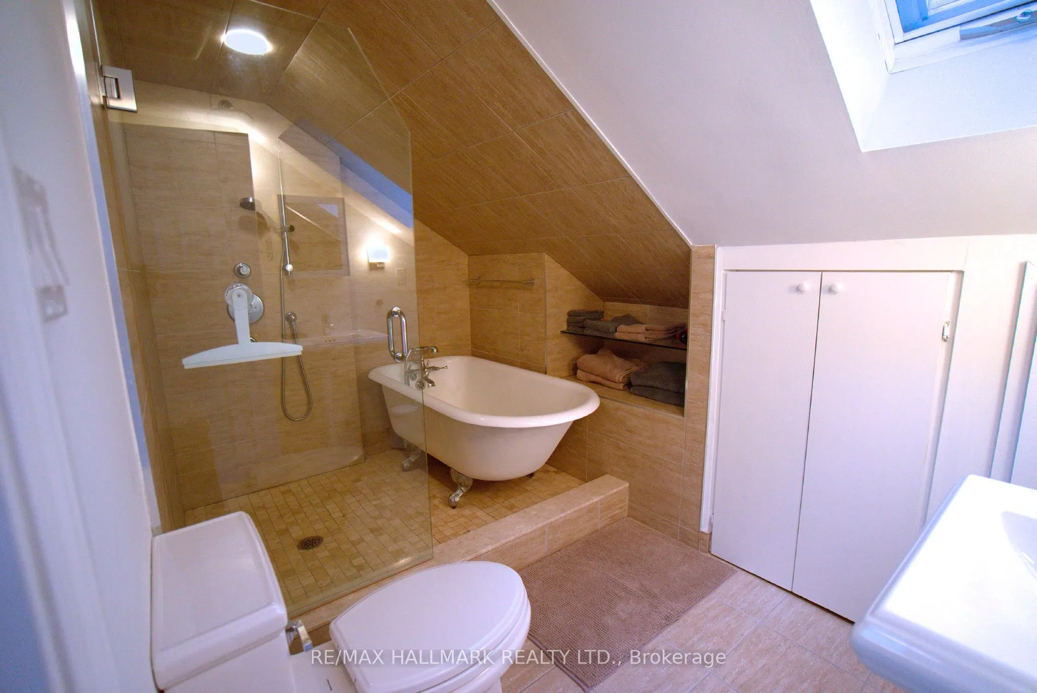 39 Rainsford Road, #Upper