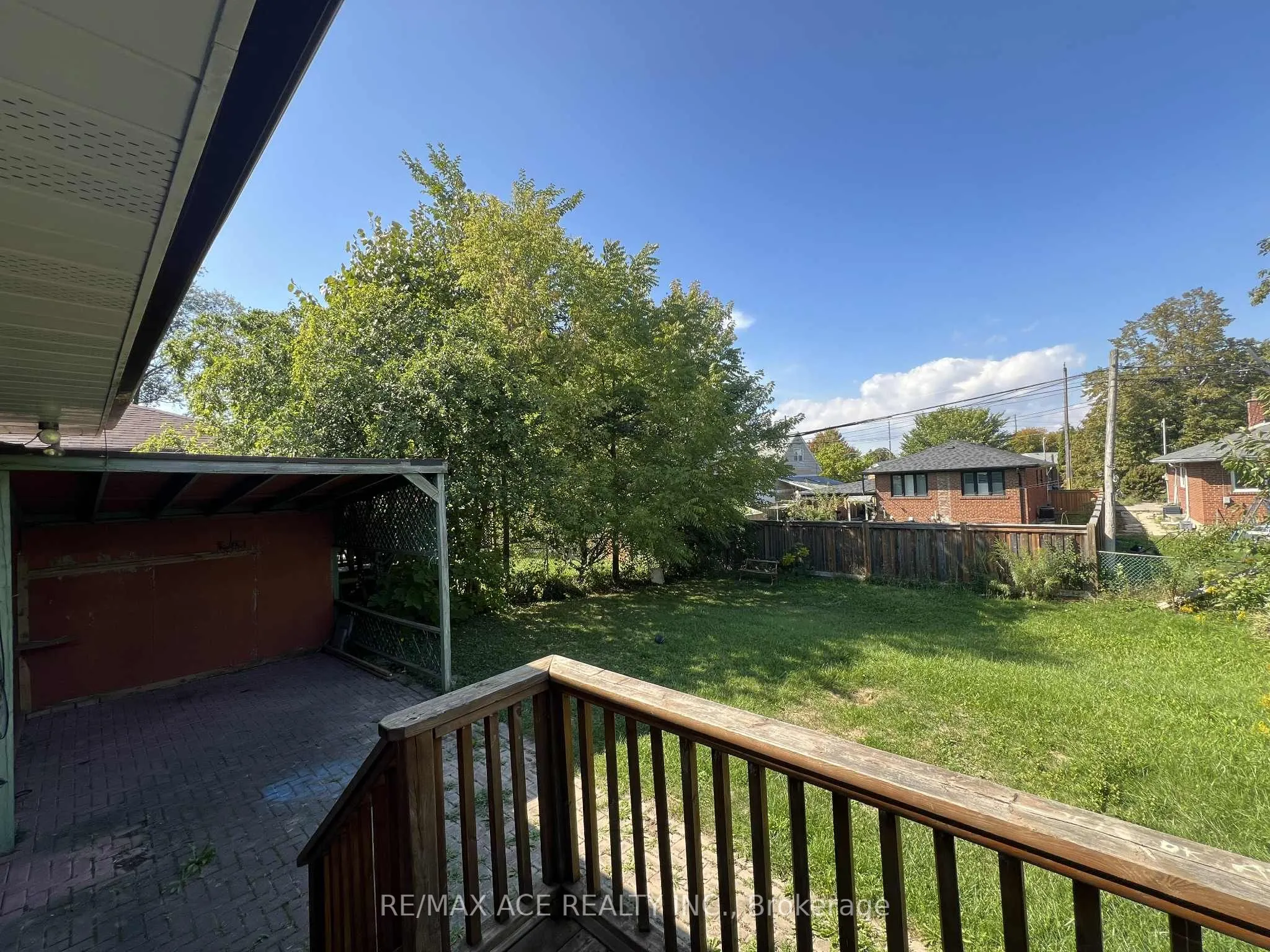 52 Lombardy Crescent, #Main