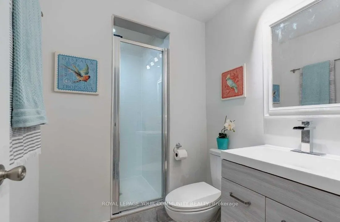 241 Pickering Street, #Lower