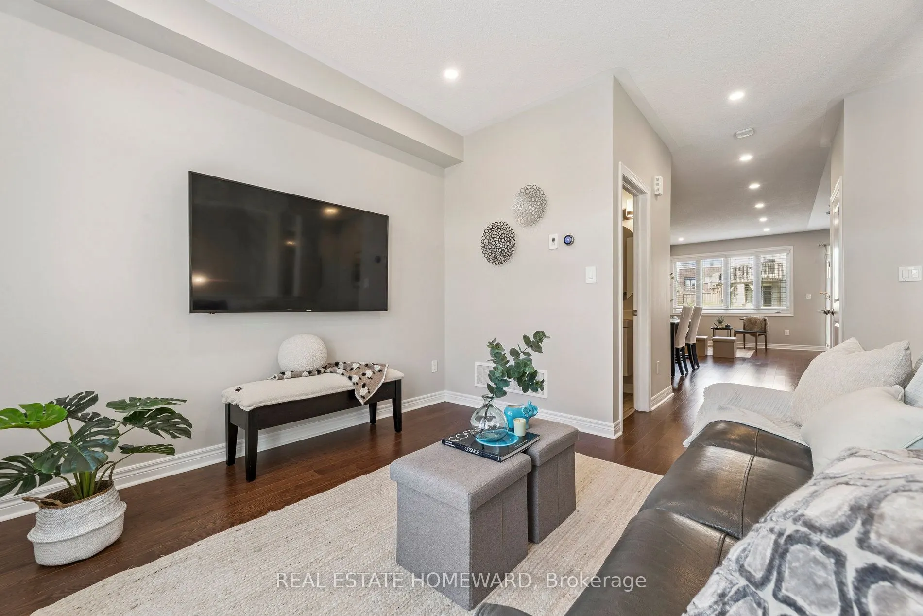 2612 Cerise Manor