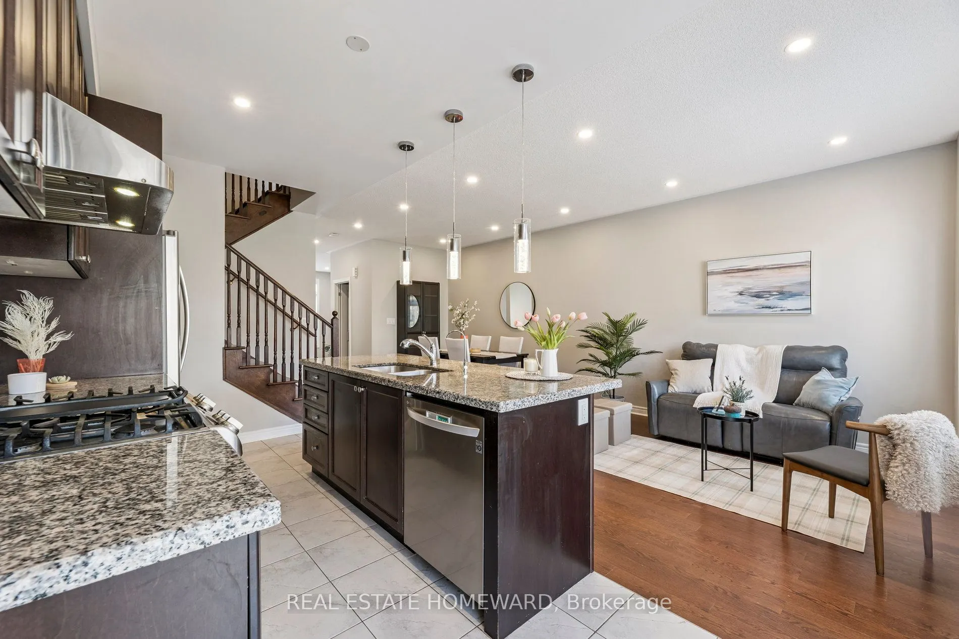 2612 Cerise Manor