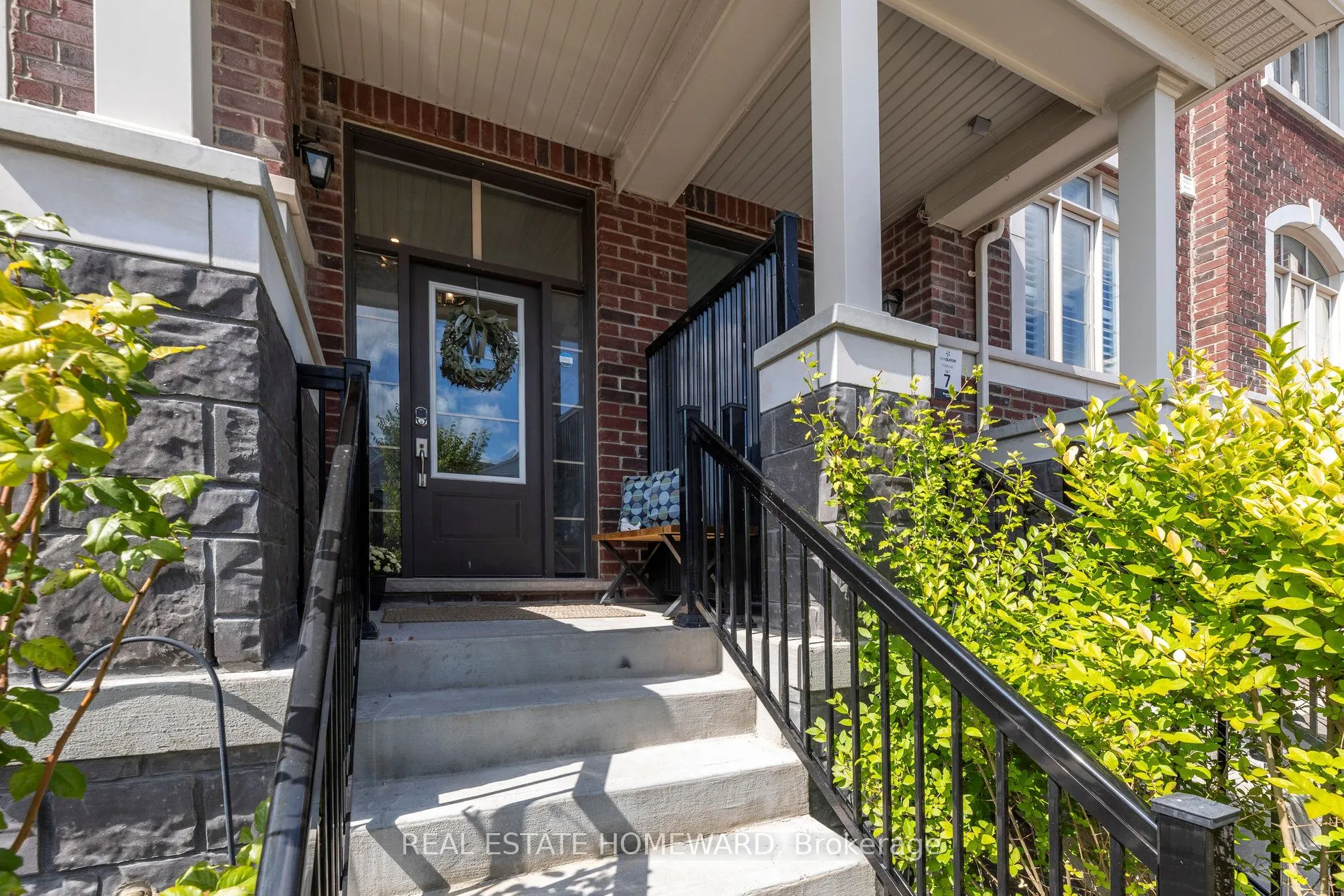 2612 Cerise Manor