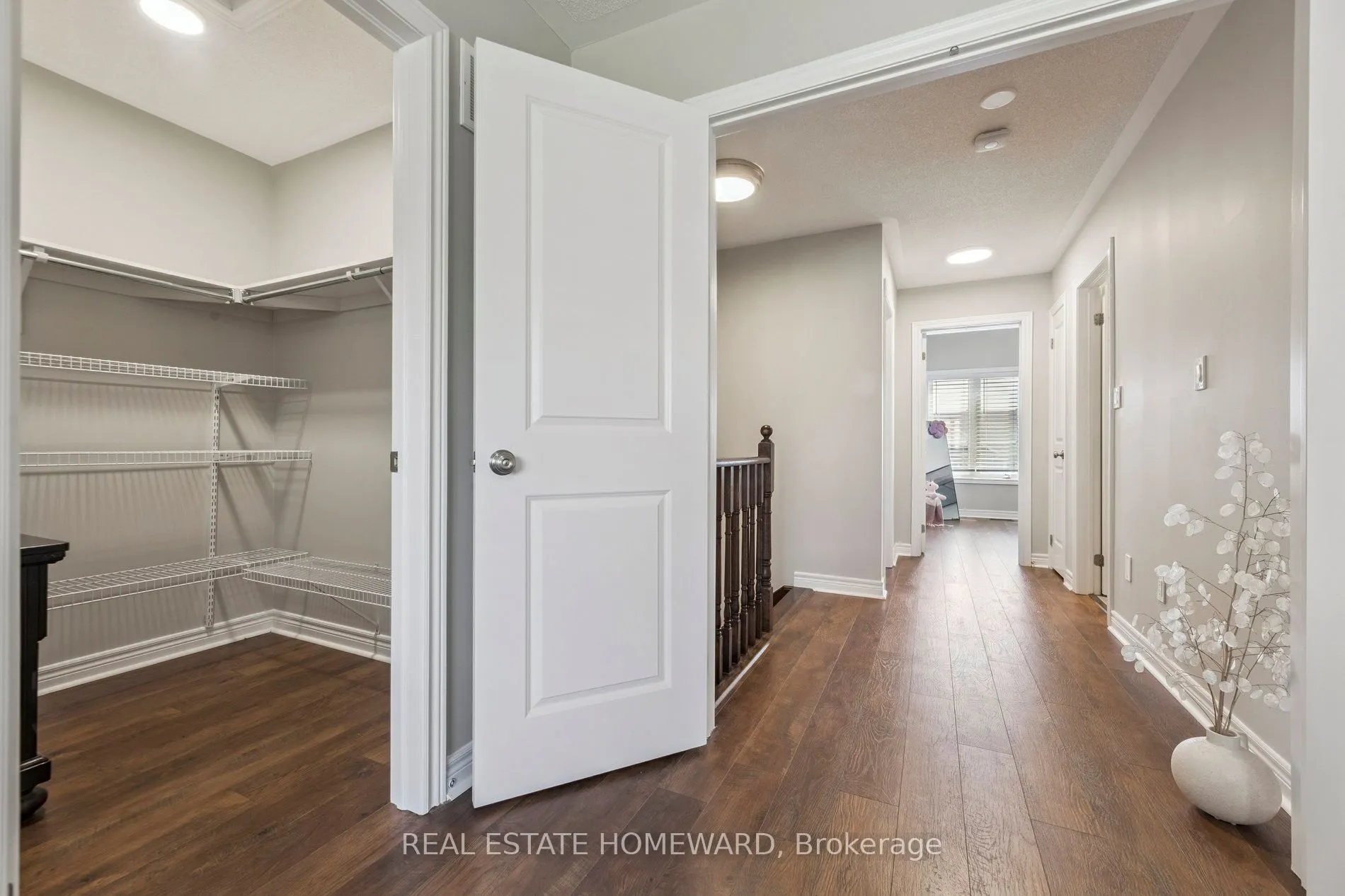 2612 Cerise Manor