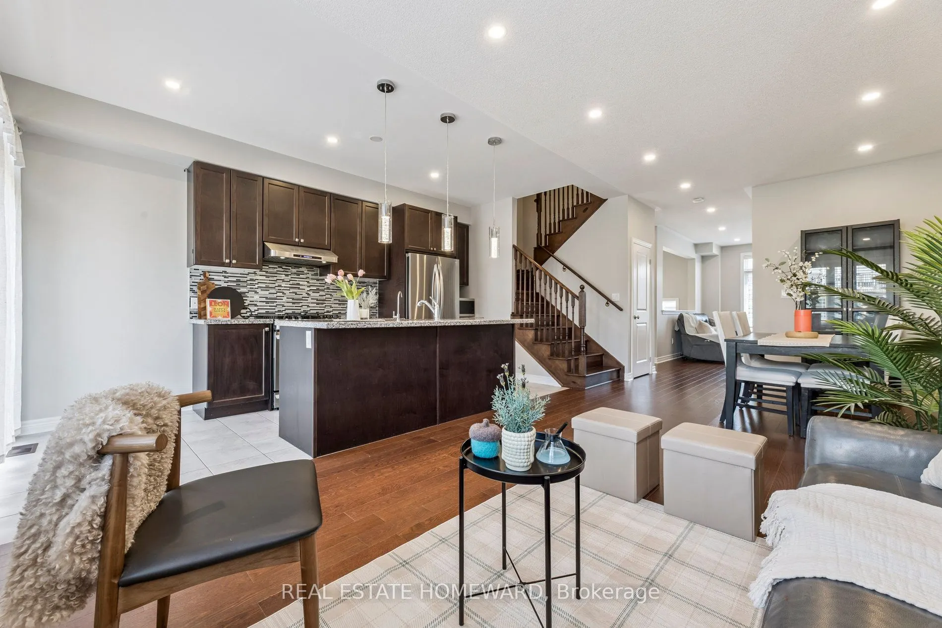2612 Cerise Manor