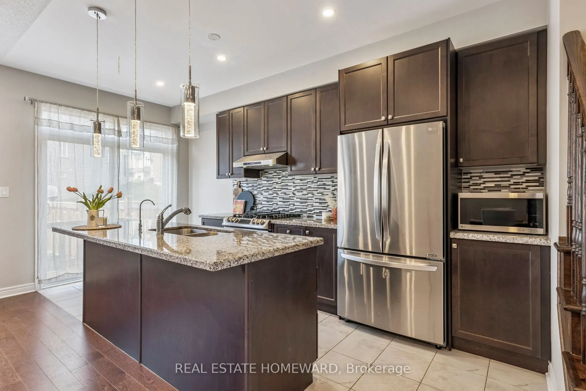 2612 Cerise Manor