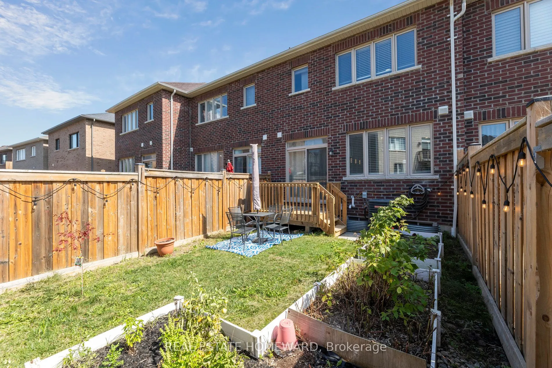 2612 Cerise Manor